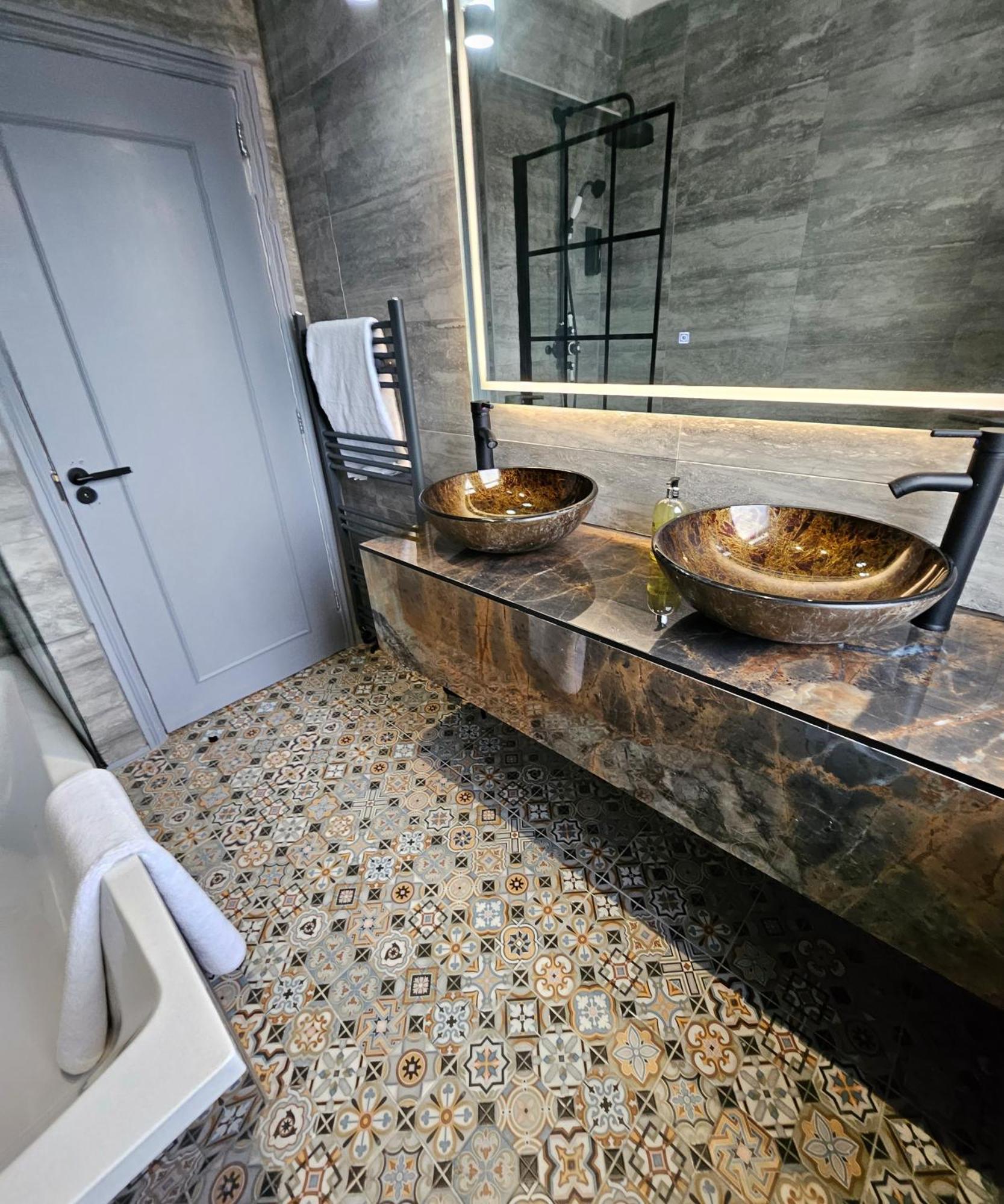 Casa de férias Wembley Lovely 6 Bed House Sleeps Up To 14 *