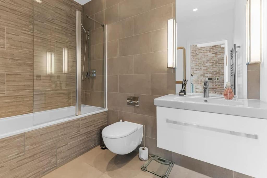 Stylishly Designed 4 Bedroom * Londres