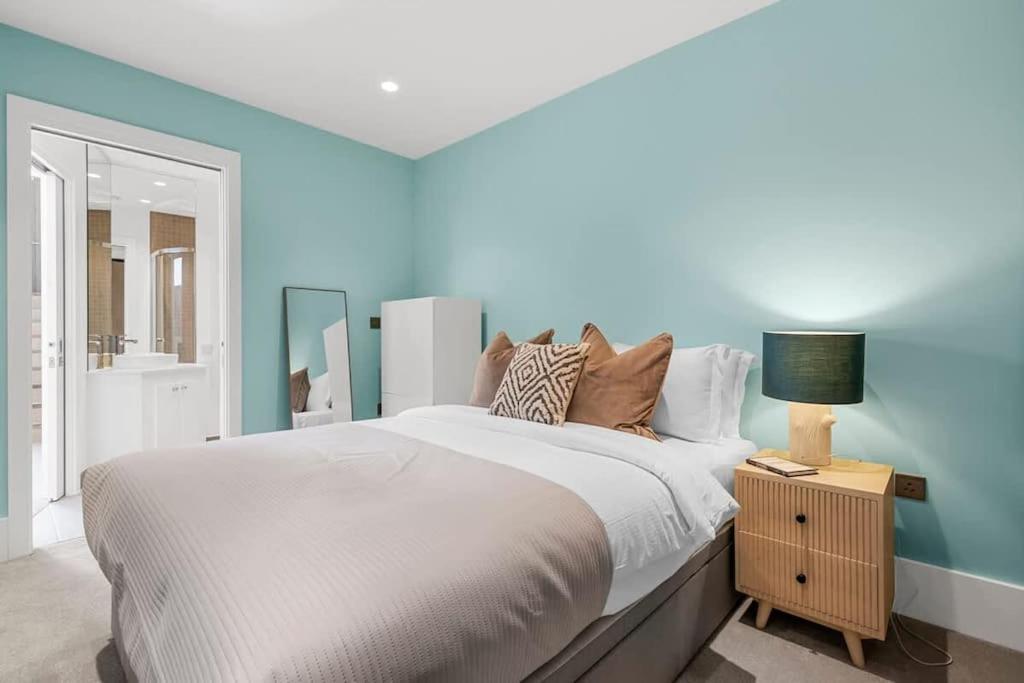 Stylishly Designed 4 Bedroom Appartement
