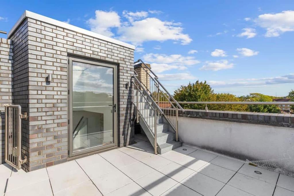 Stylishly Designed 4 Bedroom Appartement