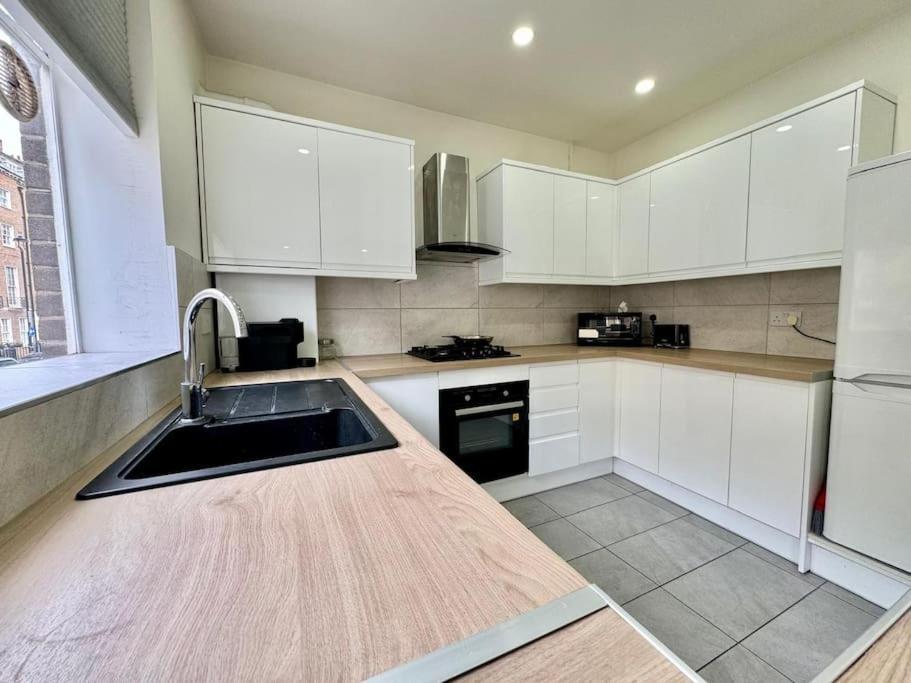 Baker Street Station 2 Bed Appartement Londres