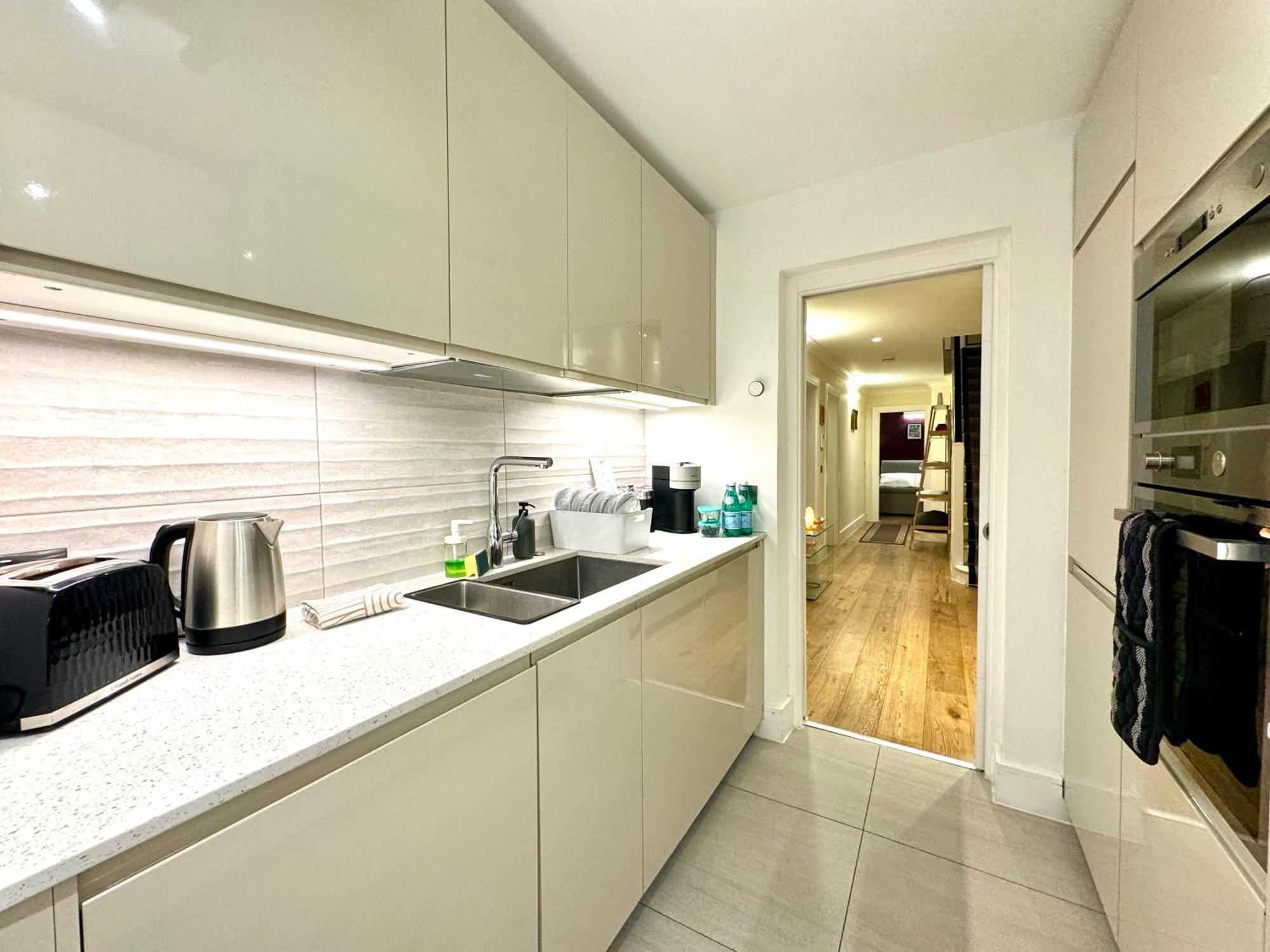 2 Bedroom In South Kensington By Wild Apartamento Londres