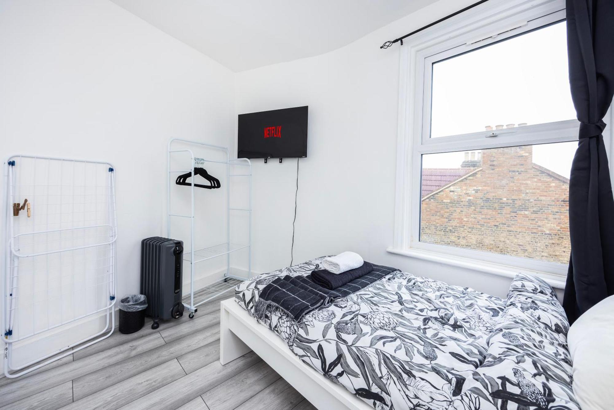 Quick Access To City, Self Check-in! Apartamento Londres