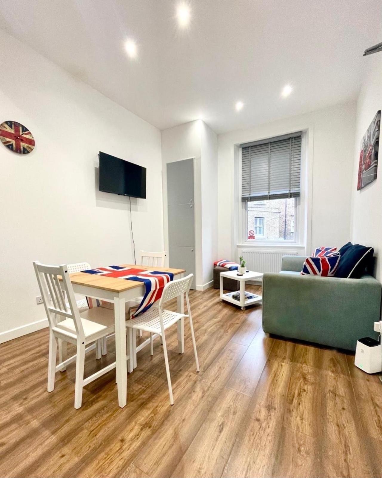 A Brilliant One Double Bedroom Flat * Londres