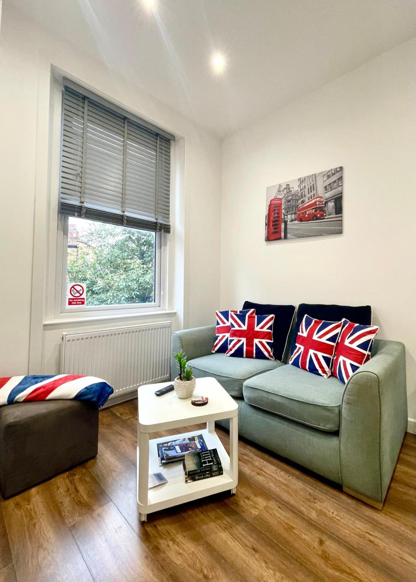 A Brilliant One Double Bedroom Flat Apartamento *