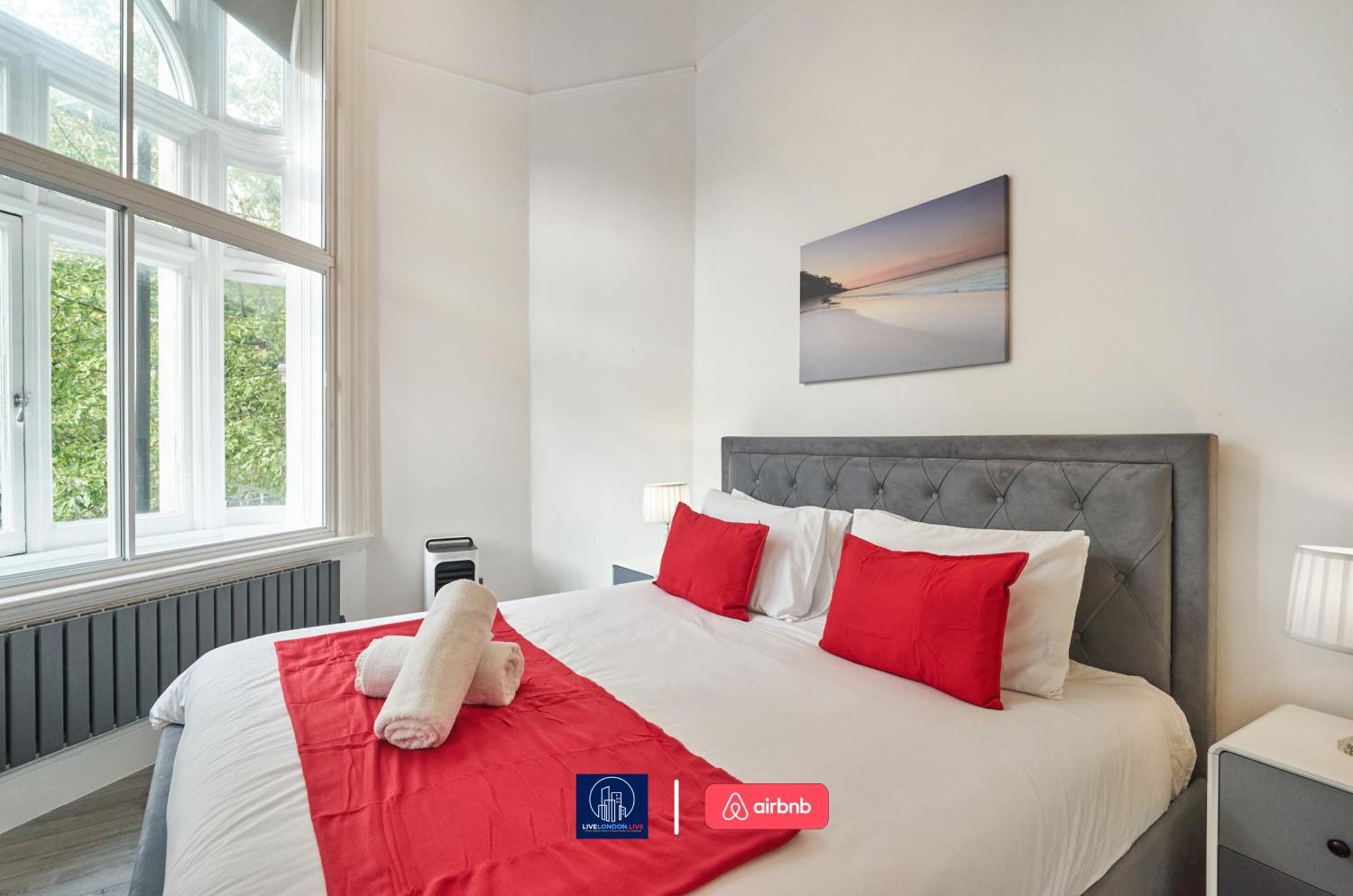Last-minute Reserve L Sleeps Up To 4 Guests L One-bedroom With King Bed And High Ceilings Near Camden By Live Short Lets & Serviced