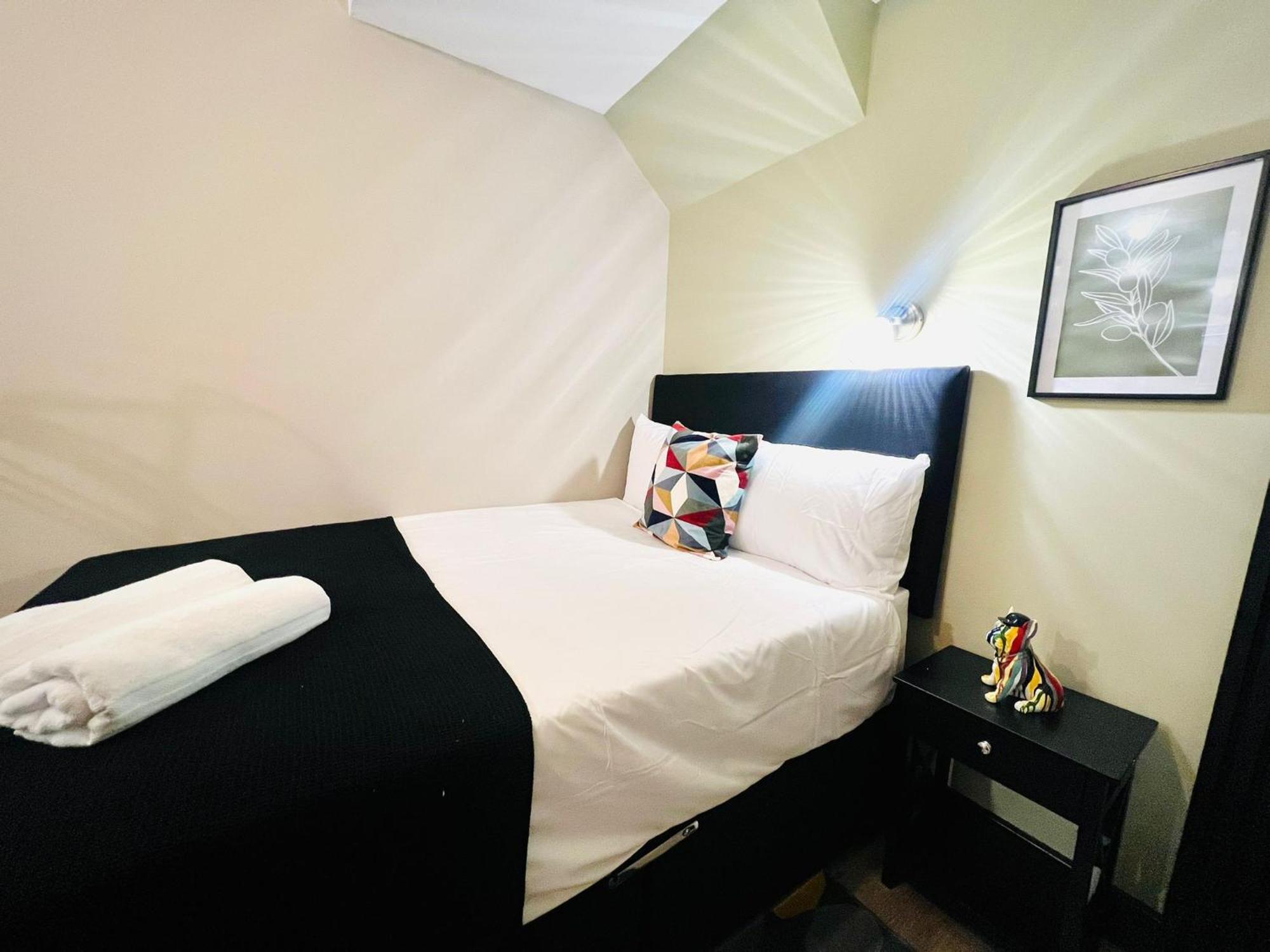 Caledonian Close To Camden & Kings Cross * London