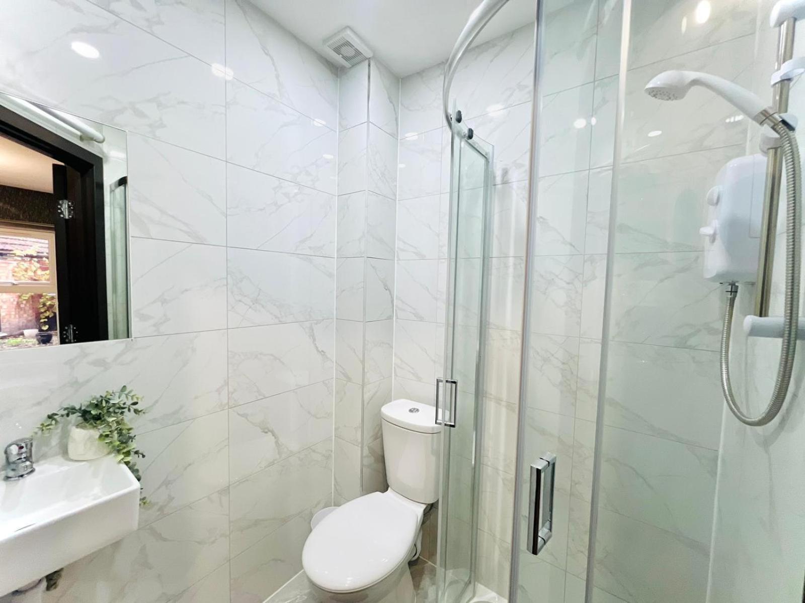 Caledonian Close To Camden & Kings Cross Guest house London