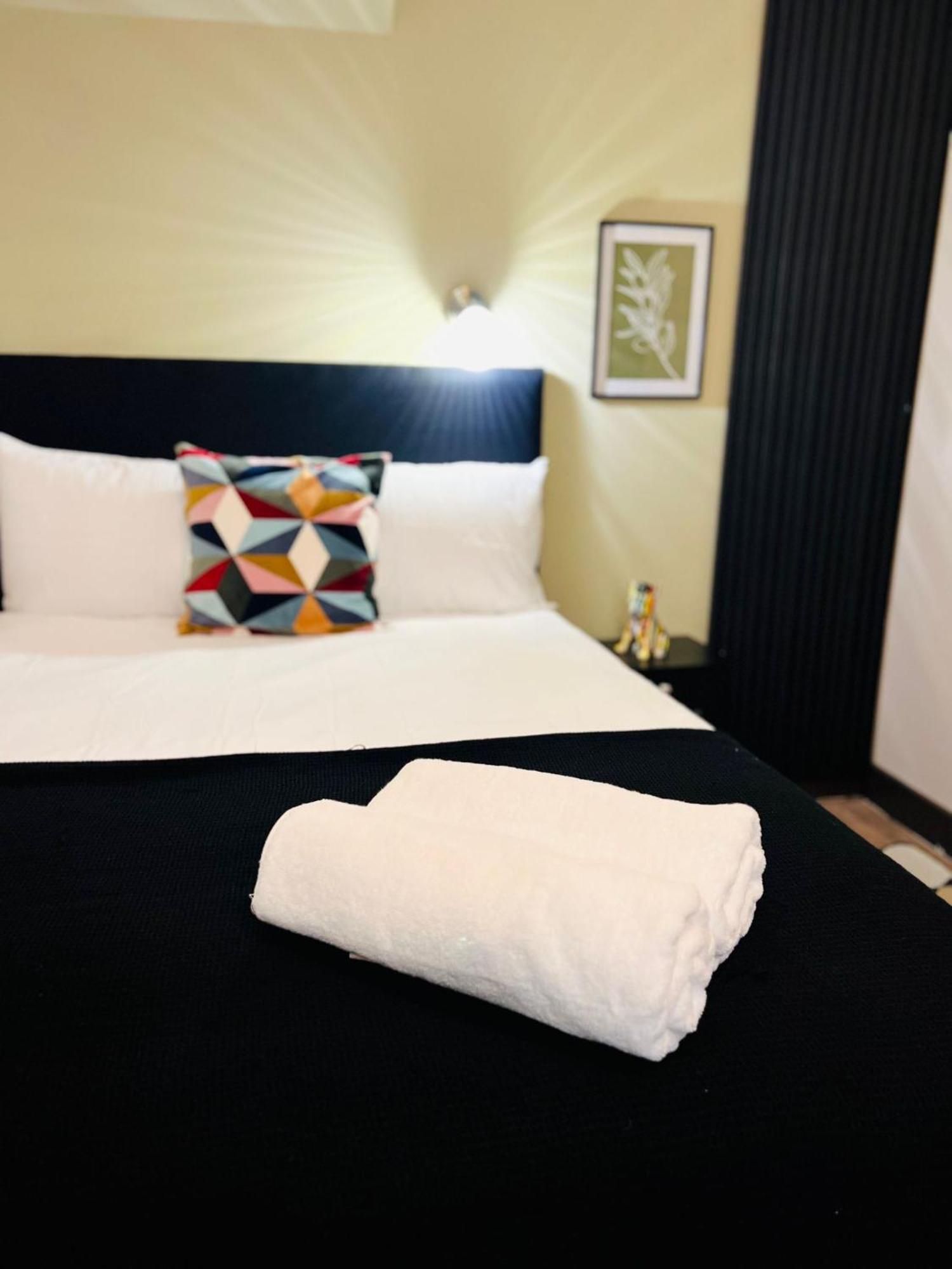 Caledonian Close To Camden & Kings Cross Guest house London