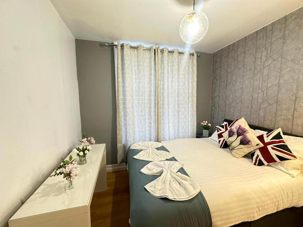 Affordable Two Bedroom In * Londres