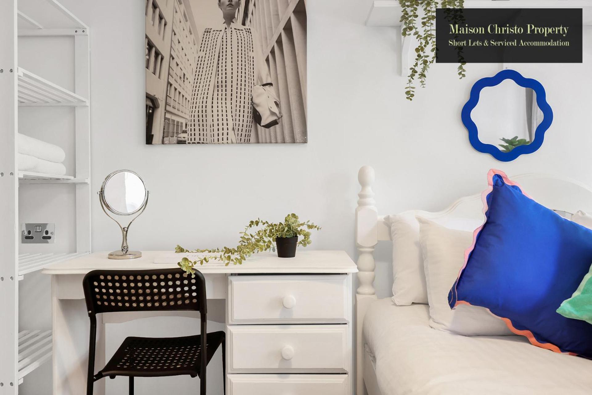 Weekly Or Monthly Stays, London, Stepney Green, 2bedroom Apt, Sleeps 6, Servcied By Maison Christo Short Lets & Serviced Accomdation Appartement Londres