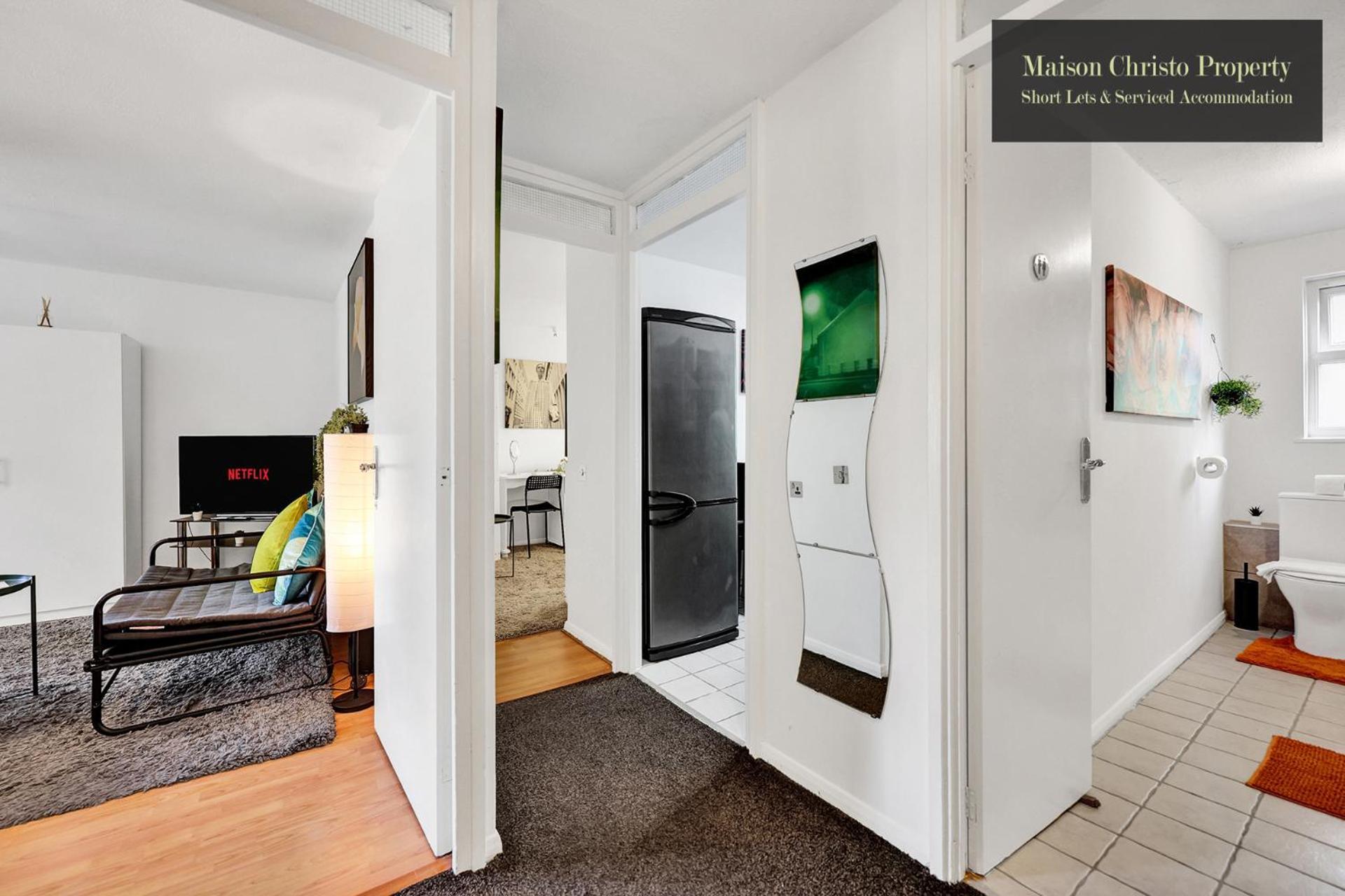 Weekly Or Monthly Stays, London, Stepney Green, 2bedroom Apt, Sleeps 6, Servcied By Maison Christo Short Lets & Serviced Accomdation * Londres