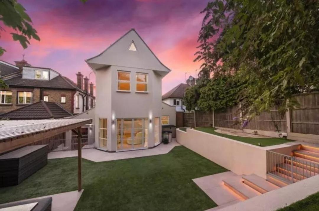 Stunning Available In Luxury House * Londres