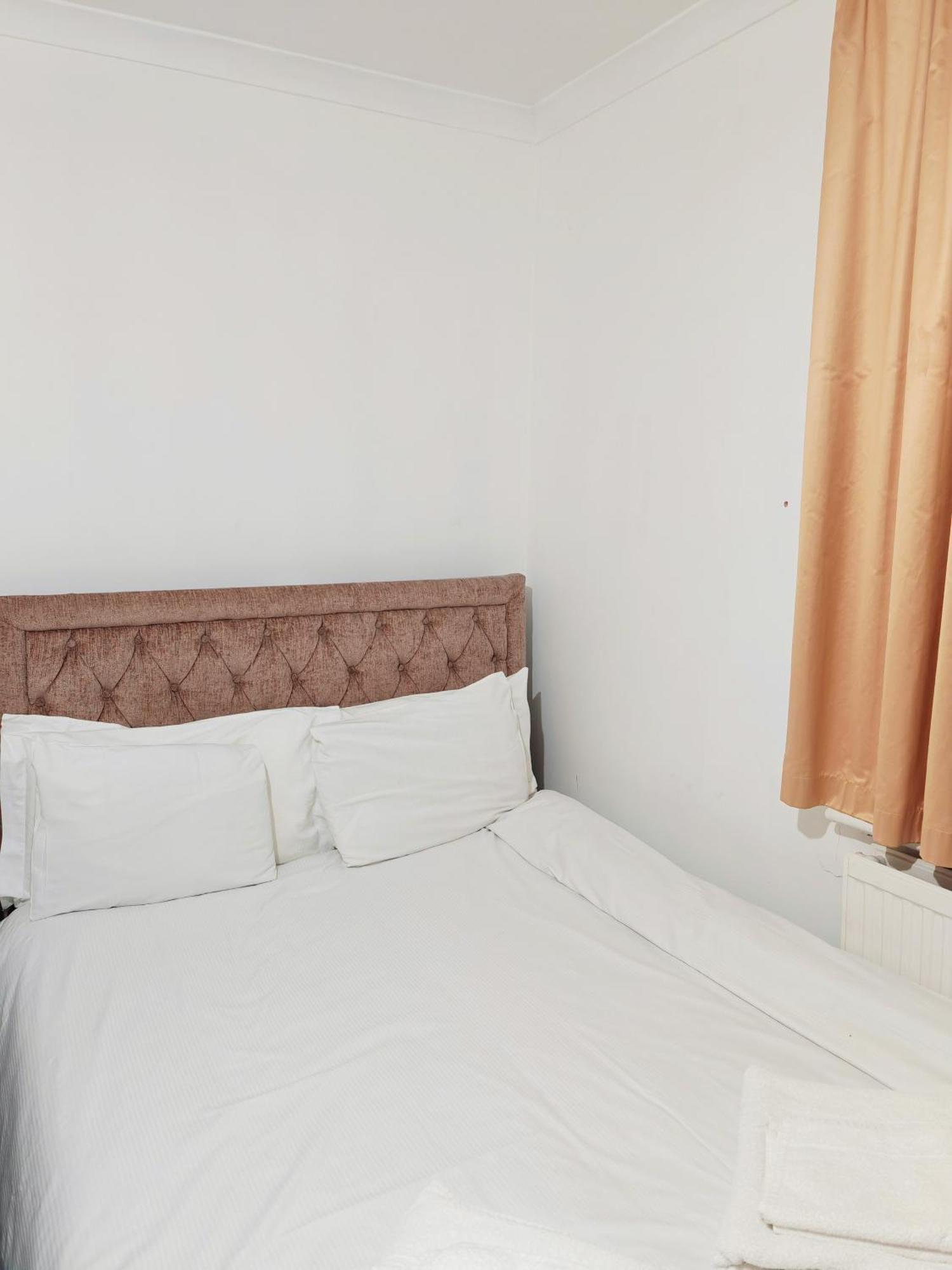 Apartamento Larger Groups Close To Excel Canarywharf 02 With Parking Londres