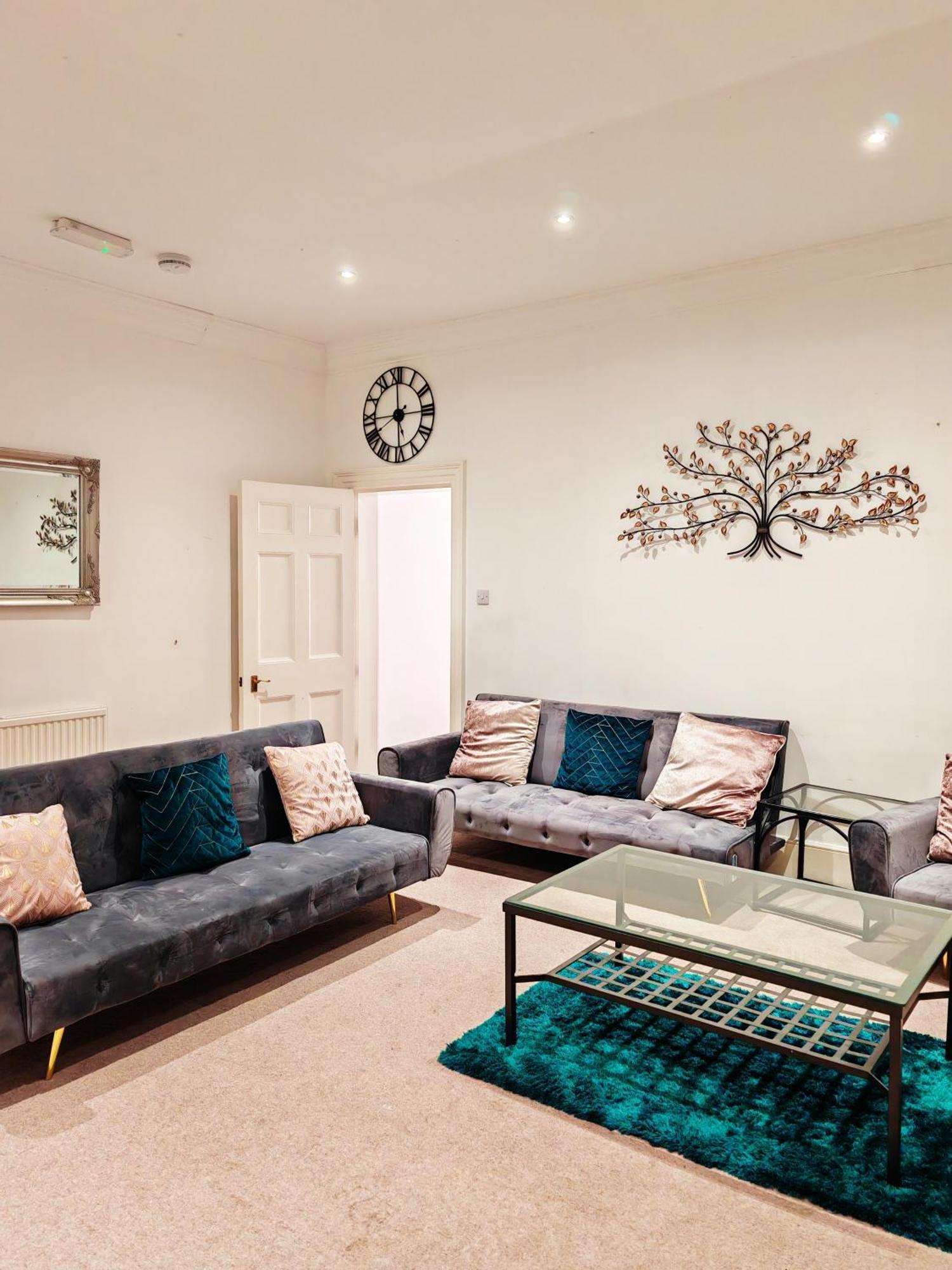 Apartamento Larger Groups Close To Excel Canarywharf 02 With Parking
