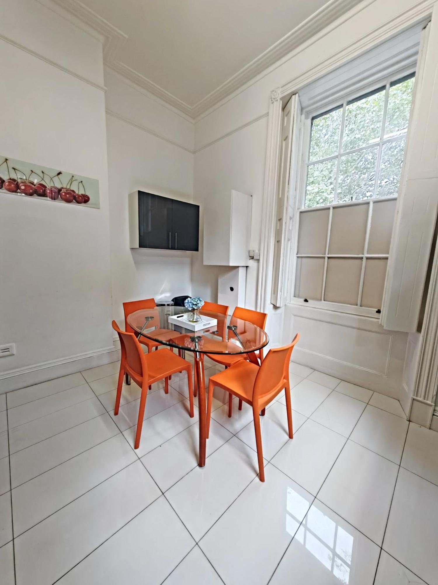 Larger Groups Close To Excel Canarywharf 02 With Parking Apartamento Londres