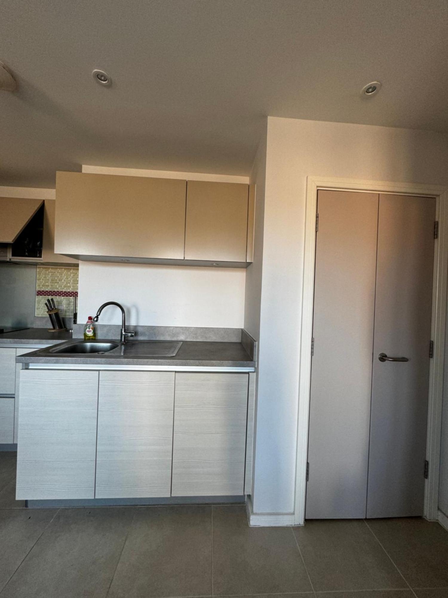 Entire Flat Custom House *