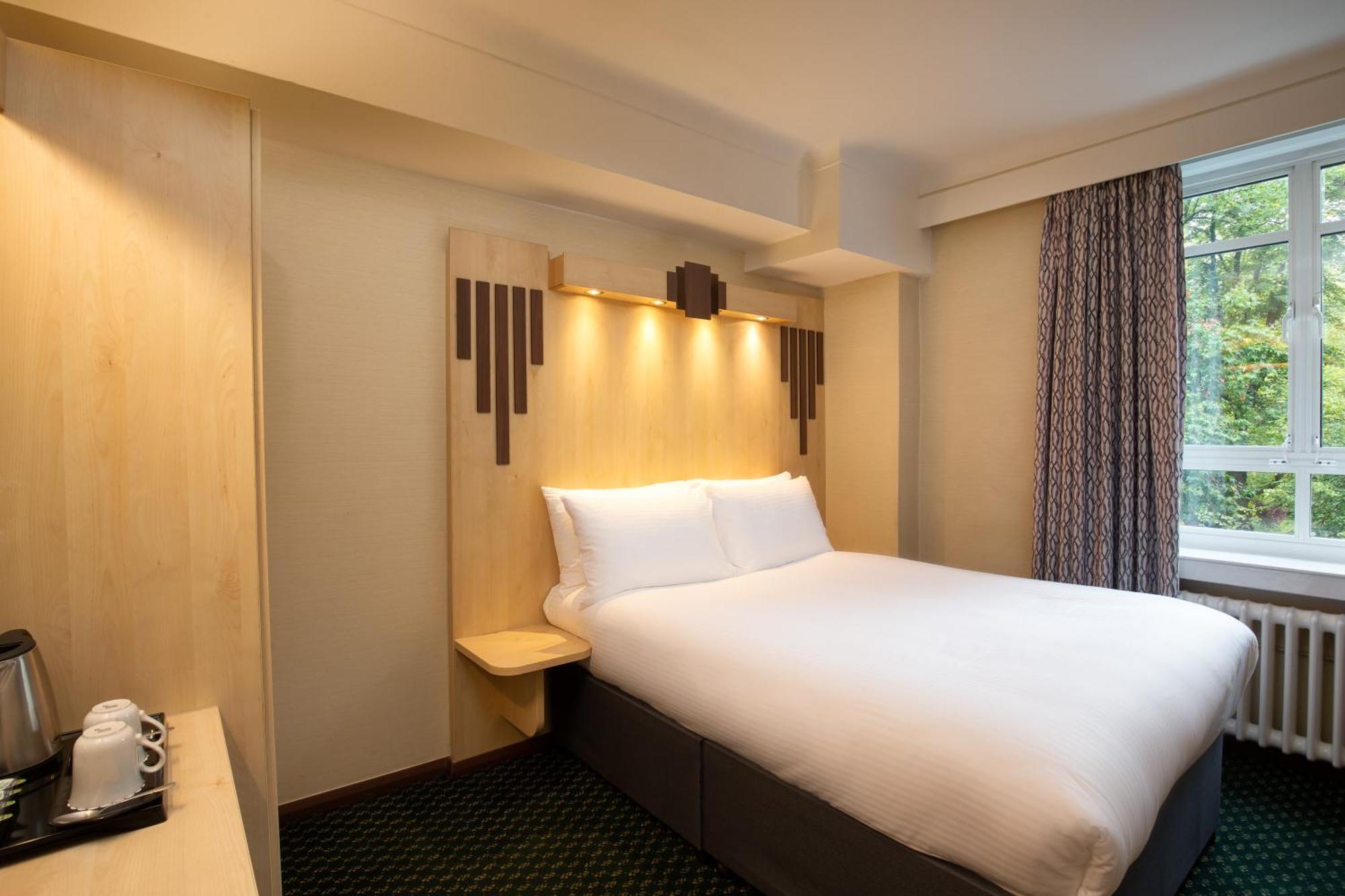 Tavistock Hotel London