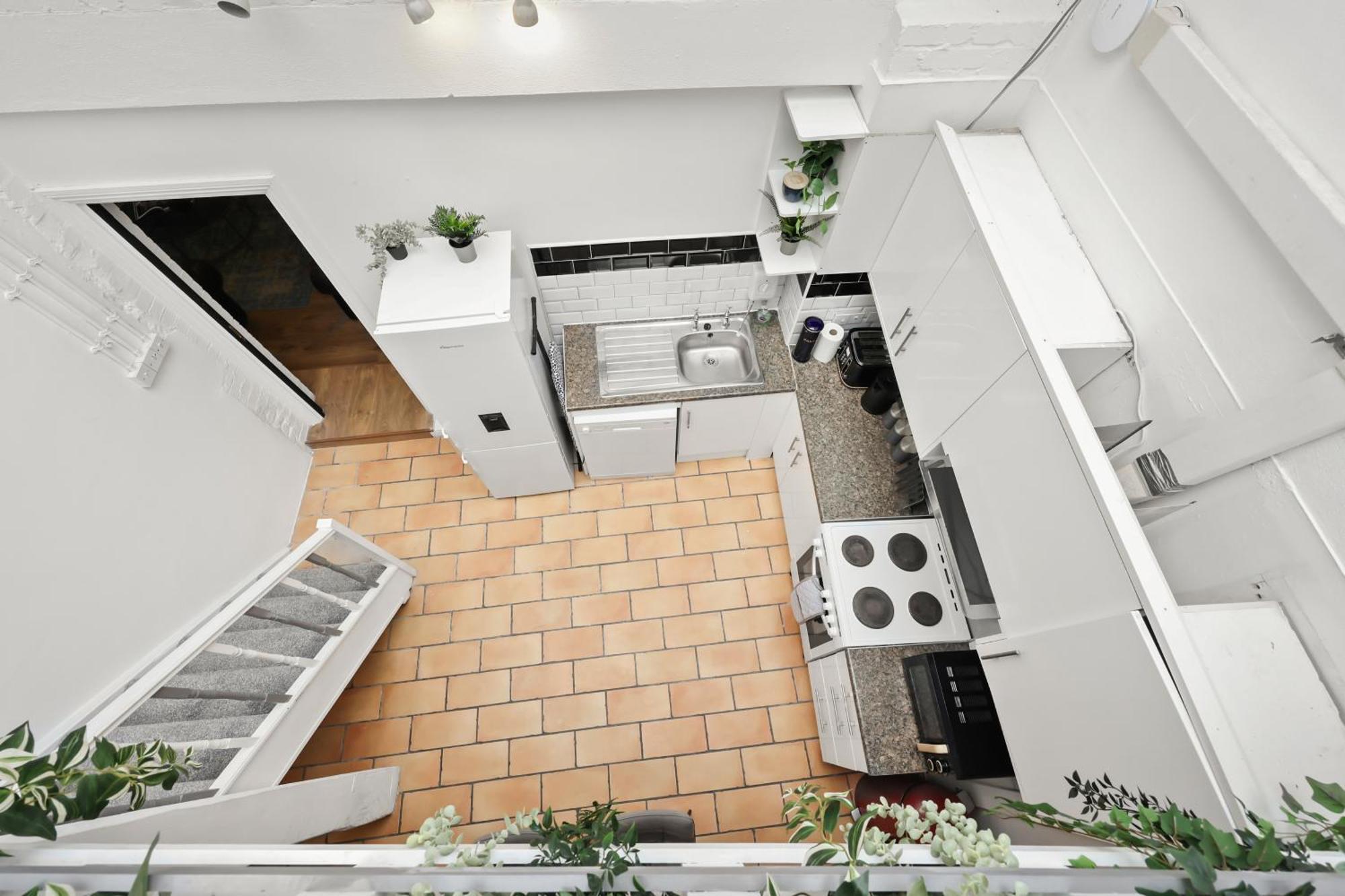 Centrally Located Spacious Three Bedroom Short Term & Flexible Renting Hackney With Free Wifi Londres
