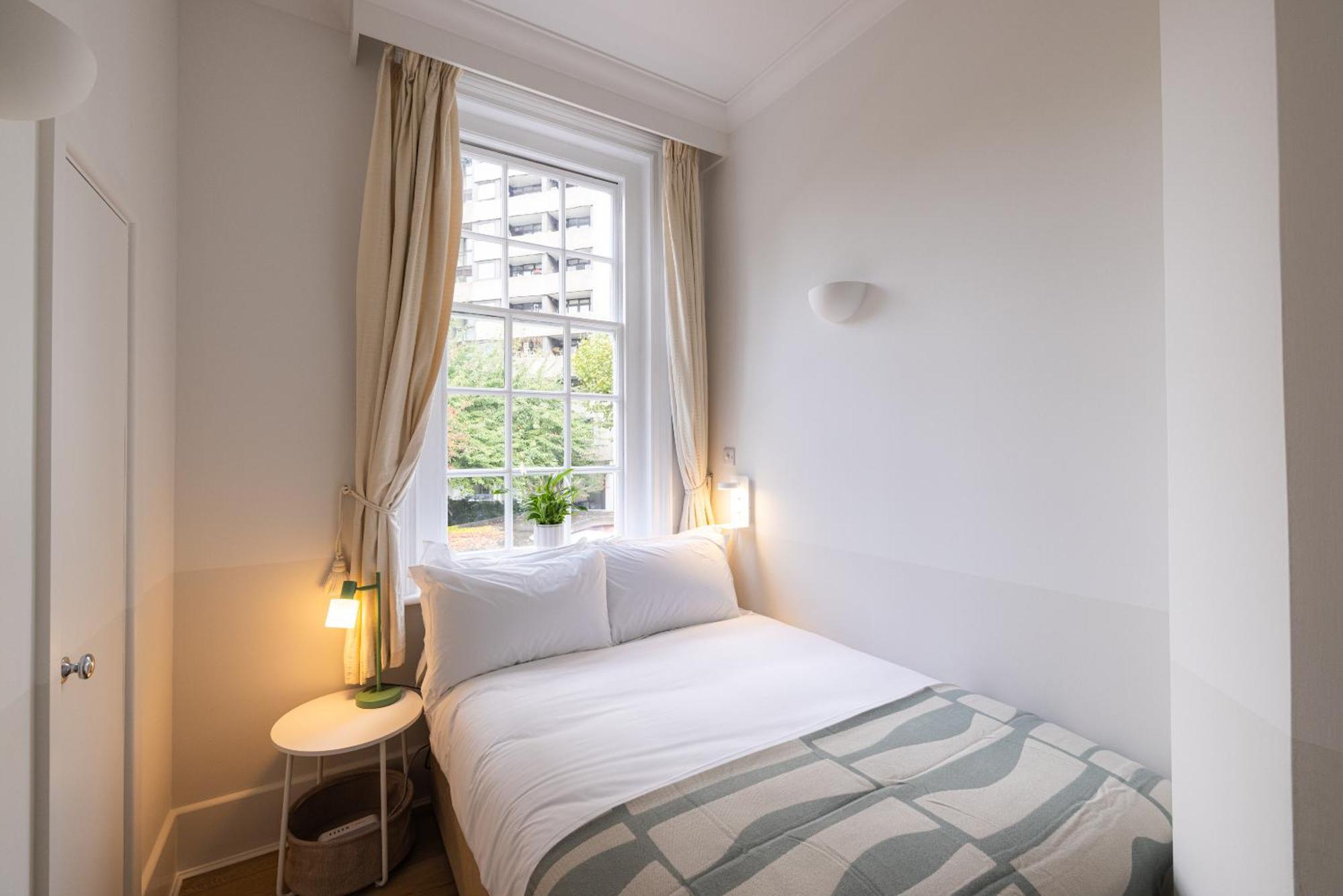The Regency - Serviced Apartment London