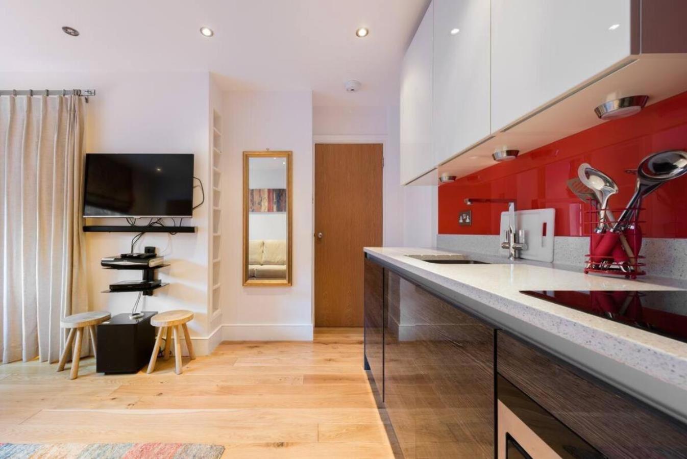 Stylish Flat In Nell Gwynn House, Close To Harrods, Sw3 * Londen