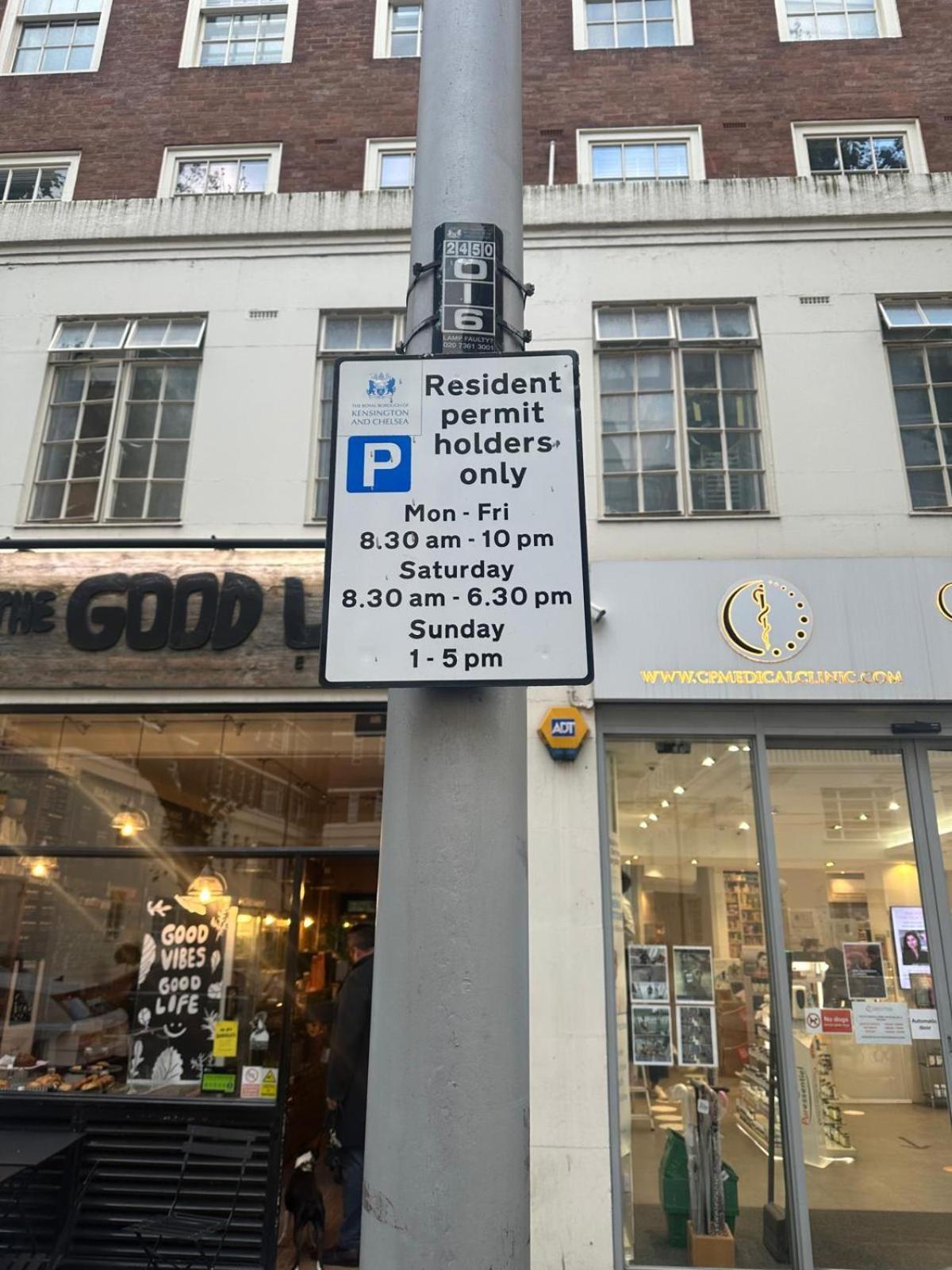 Stylish Flat In Nell Gwynn House, Close To Harrods, Sw3 * Londen