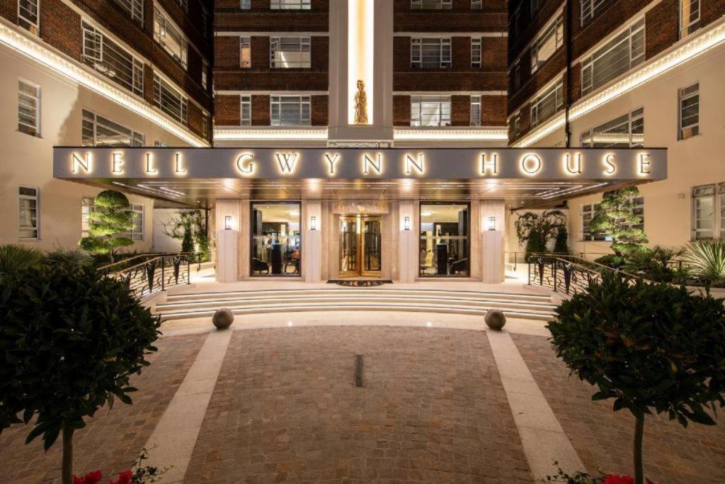 Stylish Flat In Nell Gwynn House, Close To Harrods, Sw3 * Londen