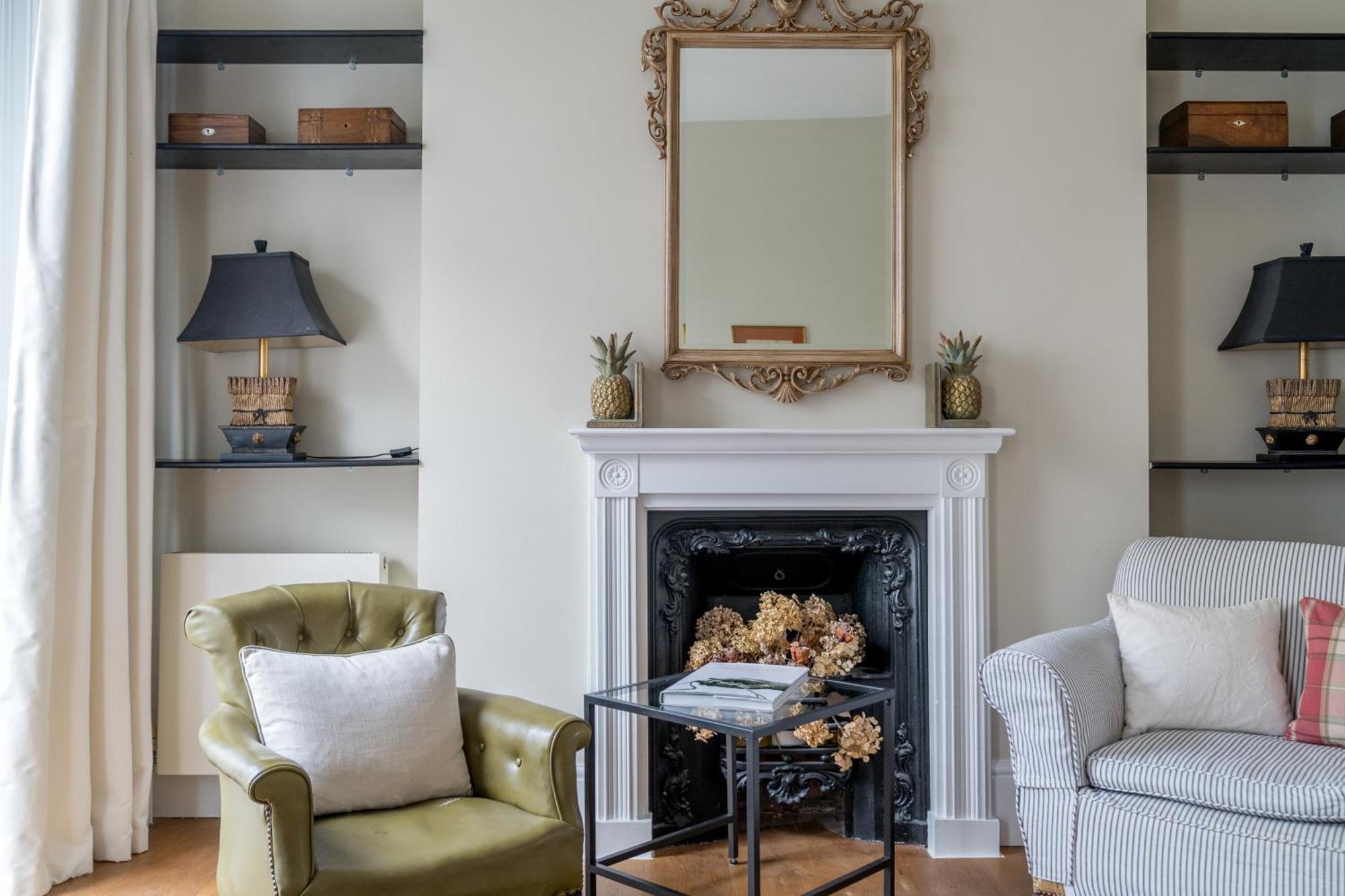 Apartment Spacious Flat Near Victoria And Warwick Square *