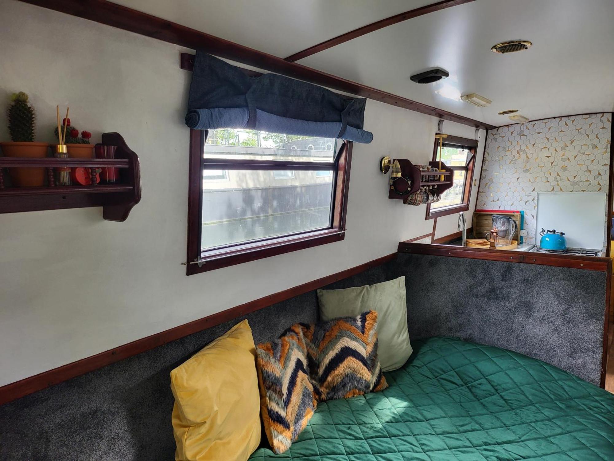 Comfy Canal Boat In Little Venice For Family & Friends Londres