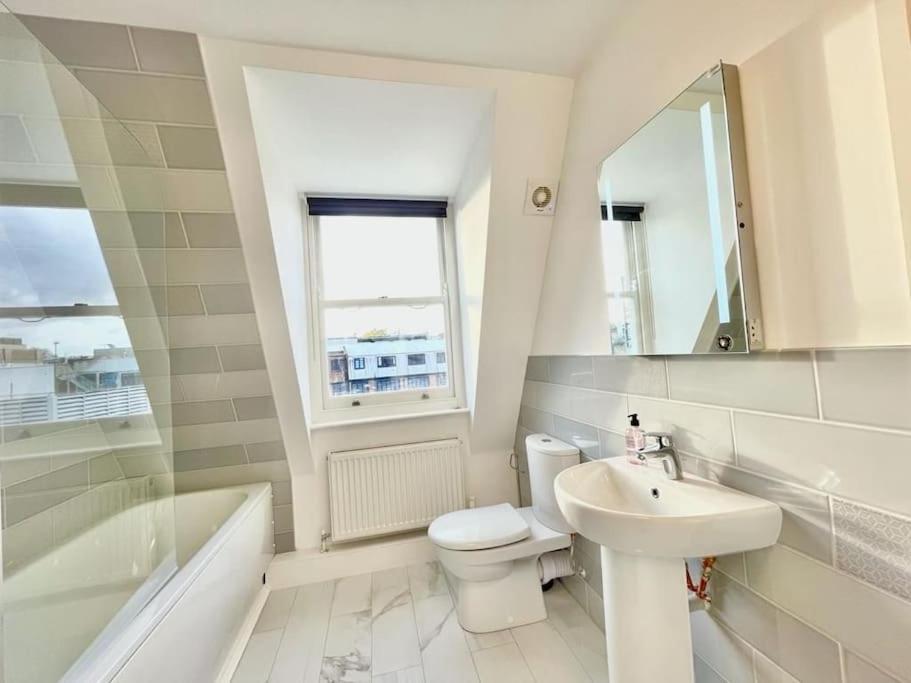 Amazing Spacious 2 Bed