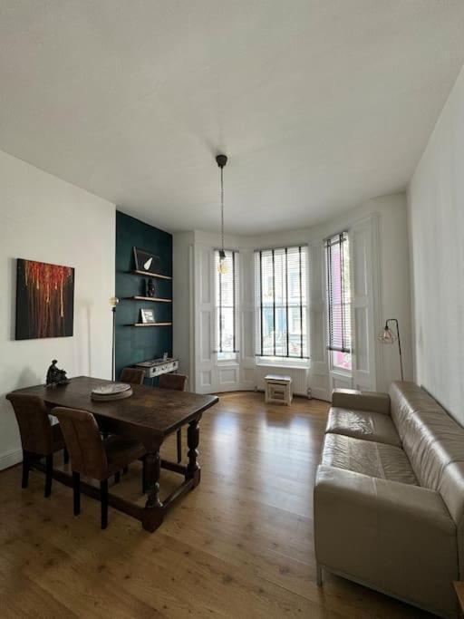 Casa Rosa, Notting Hill London