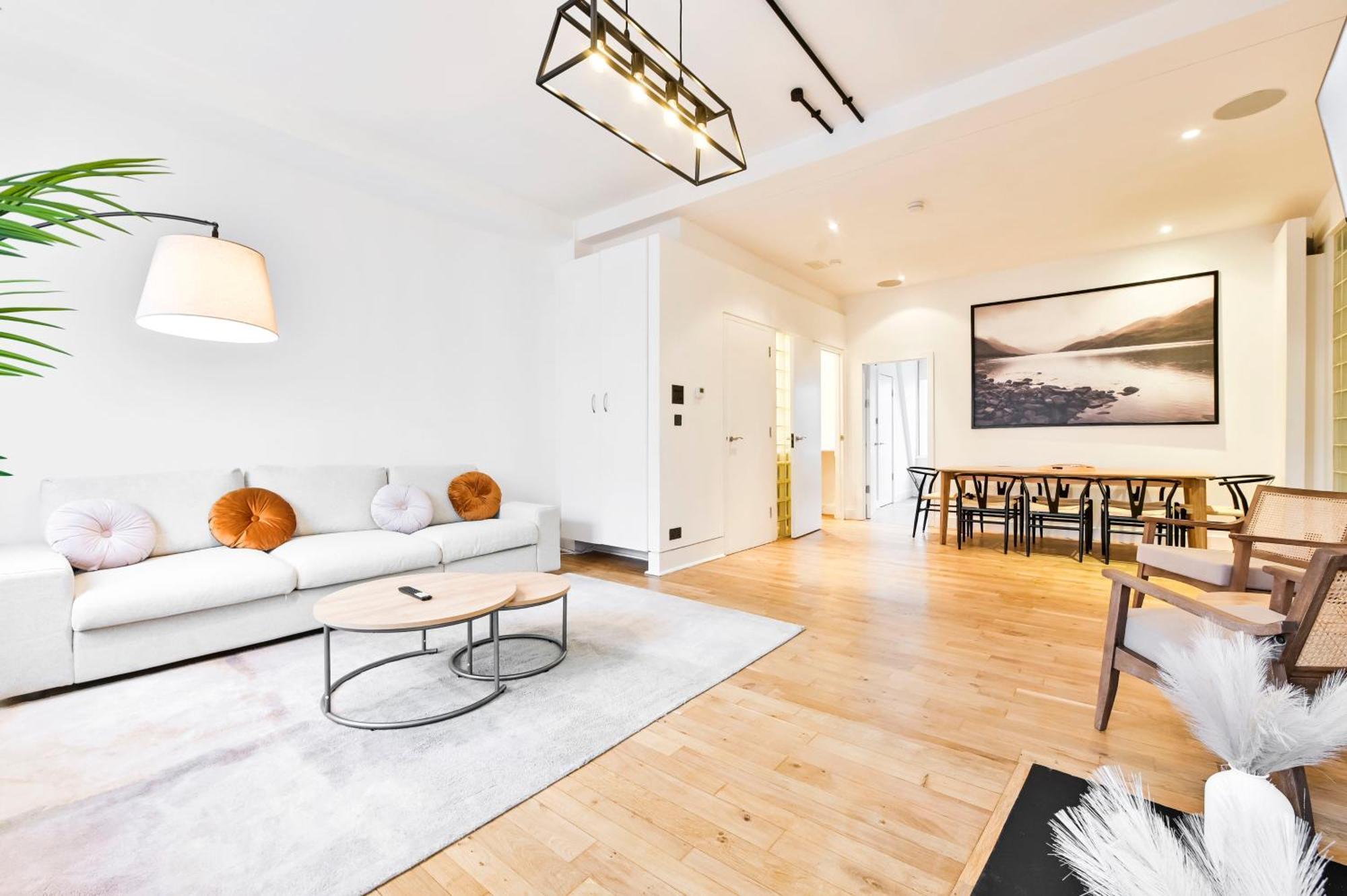 Wonderful Fitzrovia 3 Bed Apartment London
