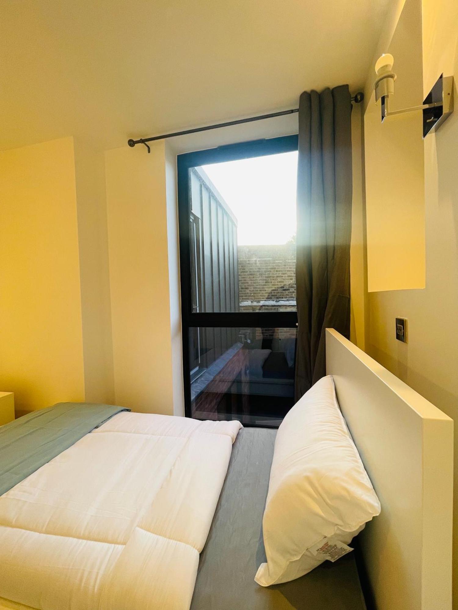 Apartamento Fully Furnished Duplex In Askew Road Londres