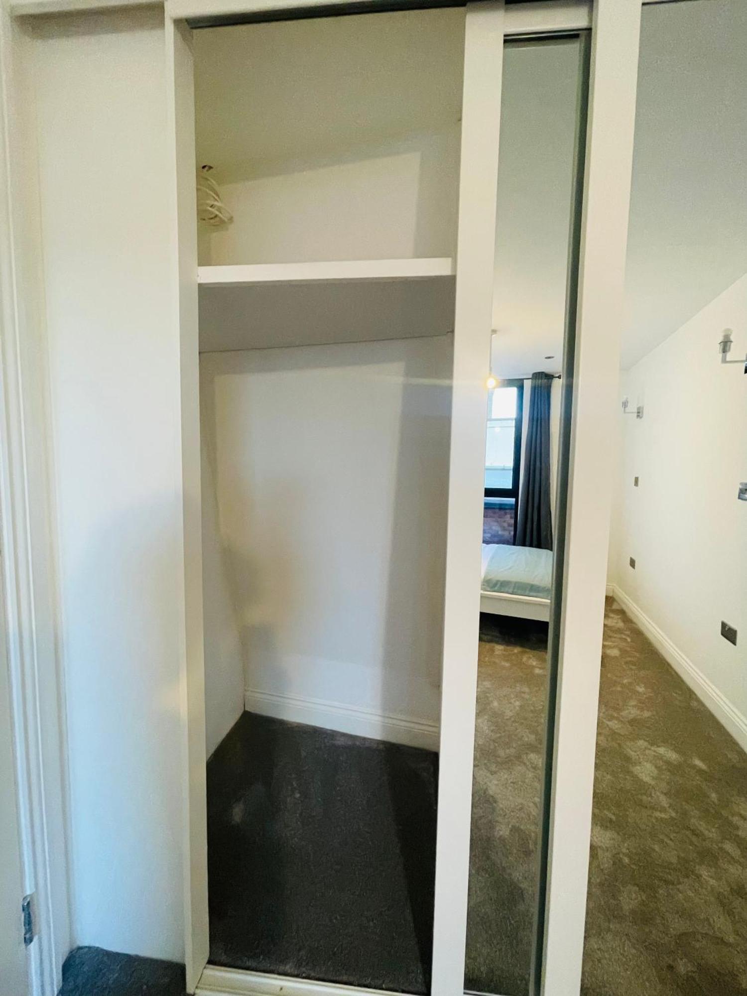 Fully Furnished Duplex In Askew Road Apartamento