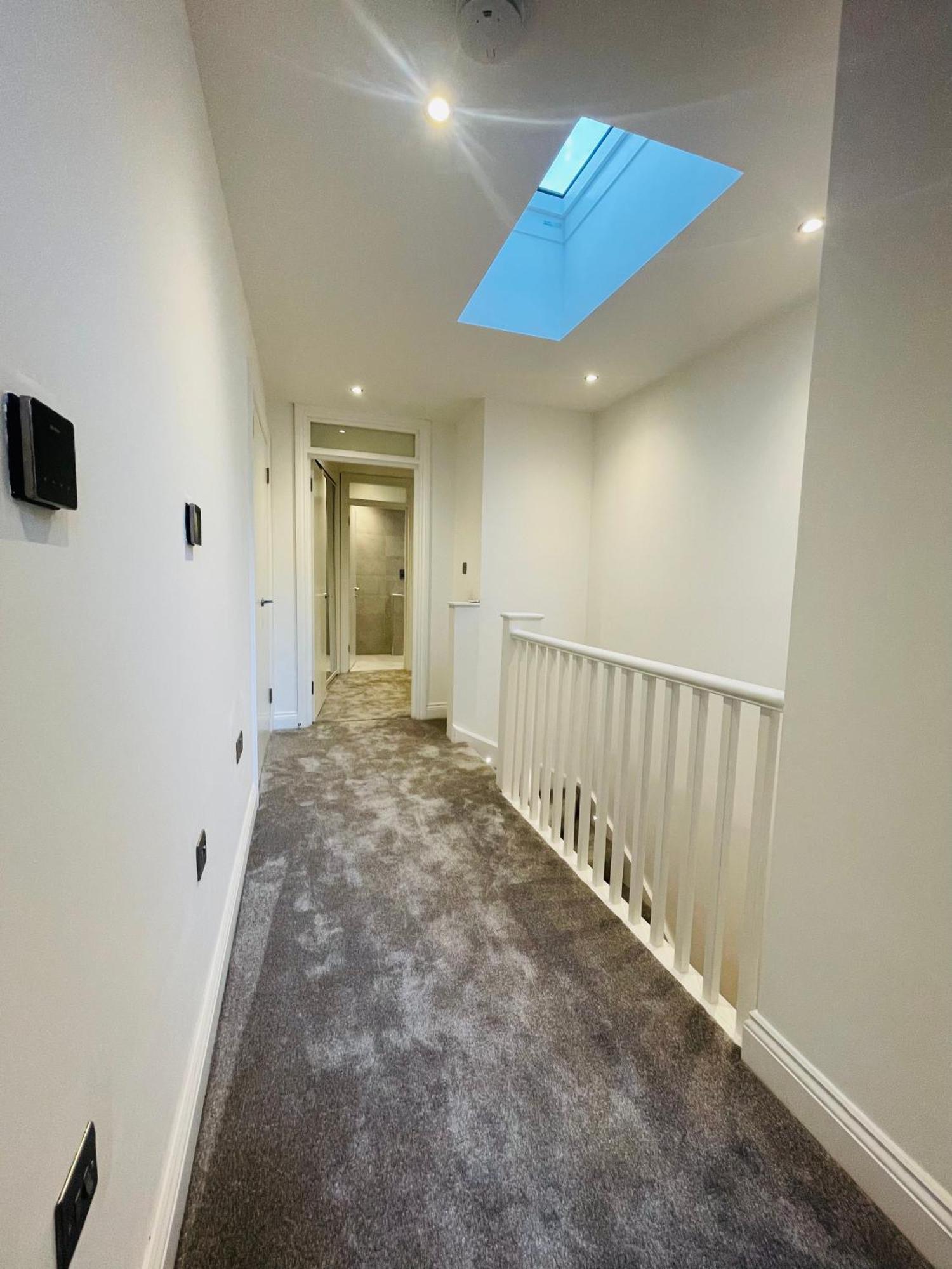 Fully Furnished Duplex In Askew Road Londres