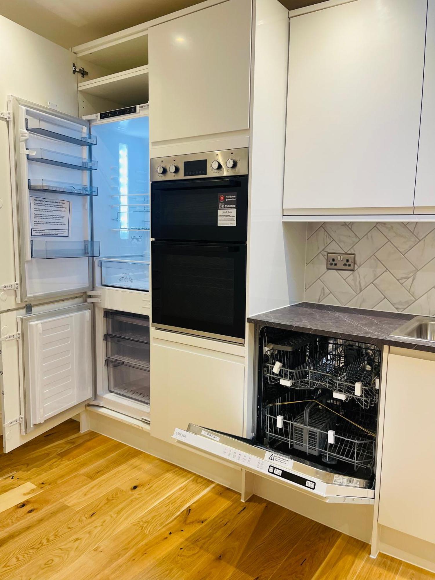 Fully Furnished Duplex In Askew Road *