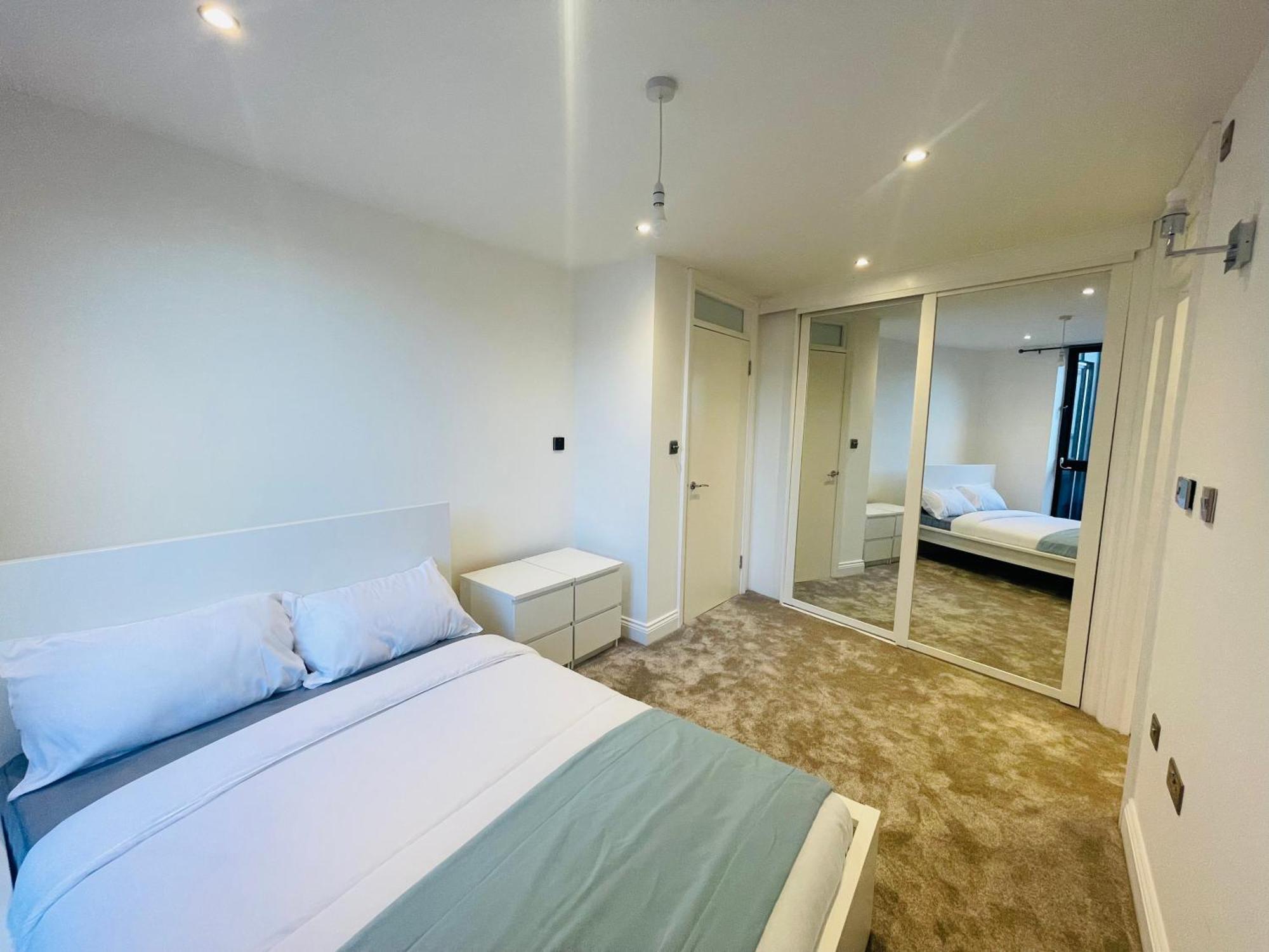 Fully Furnished Duplex In Askew Road