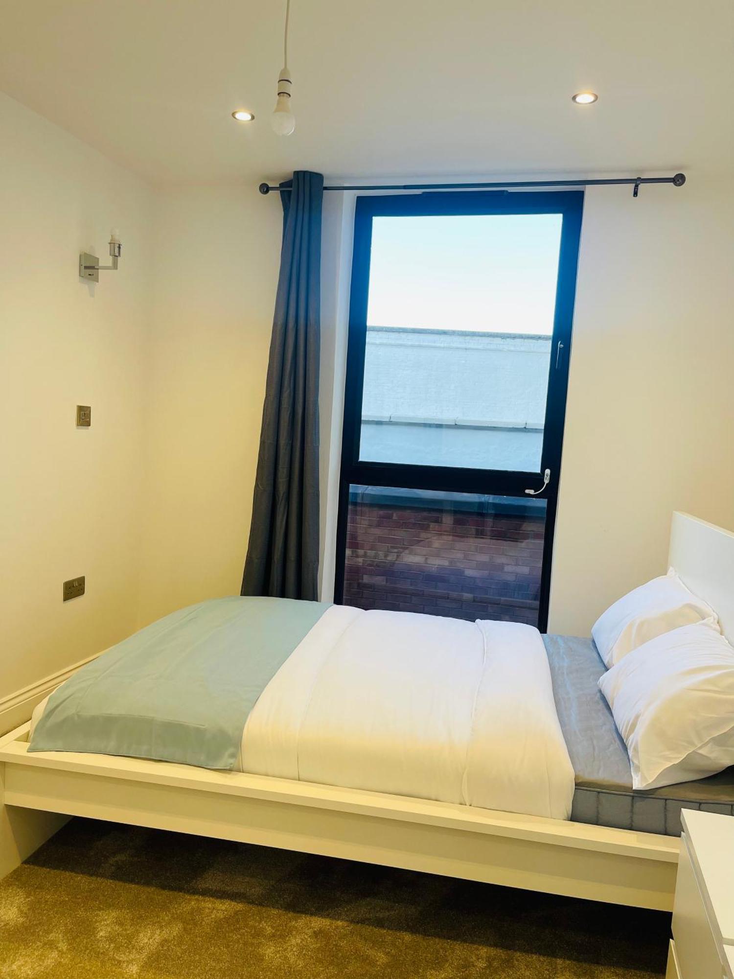 Fully Furnished Duplex In Askew Road Apartamento Londres
