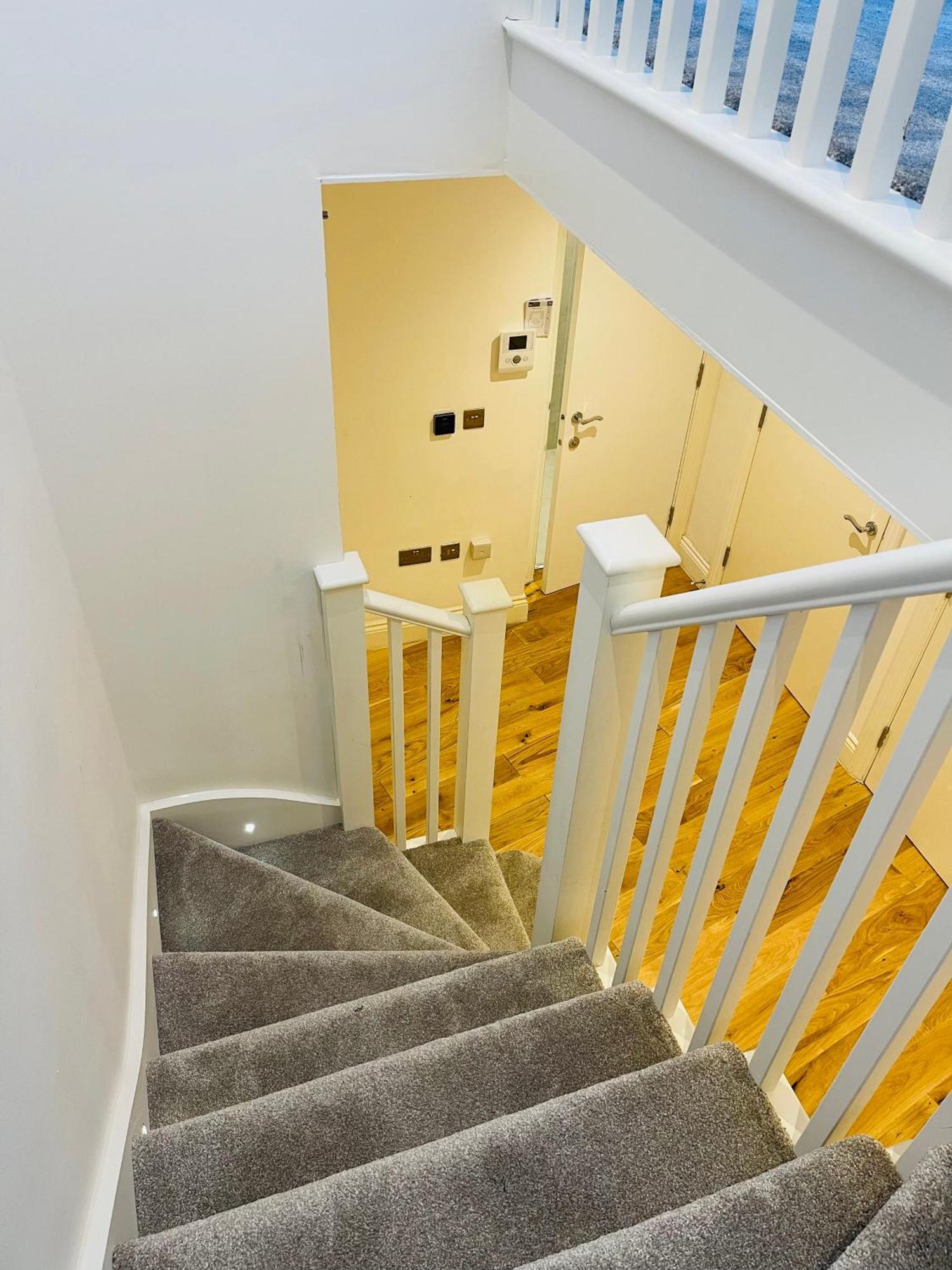 Apartamento Fully Furnished Duplex In Askew Road *