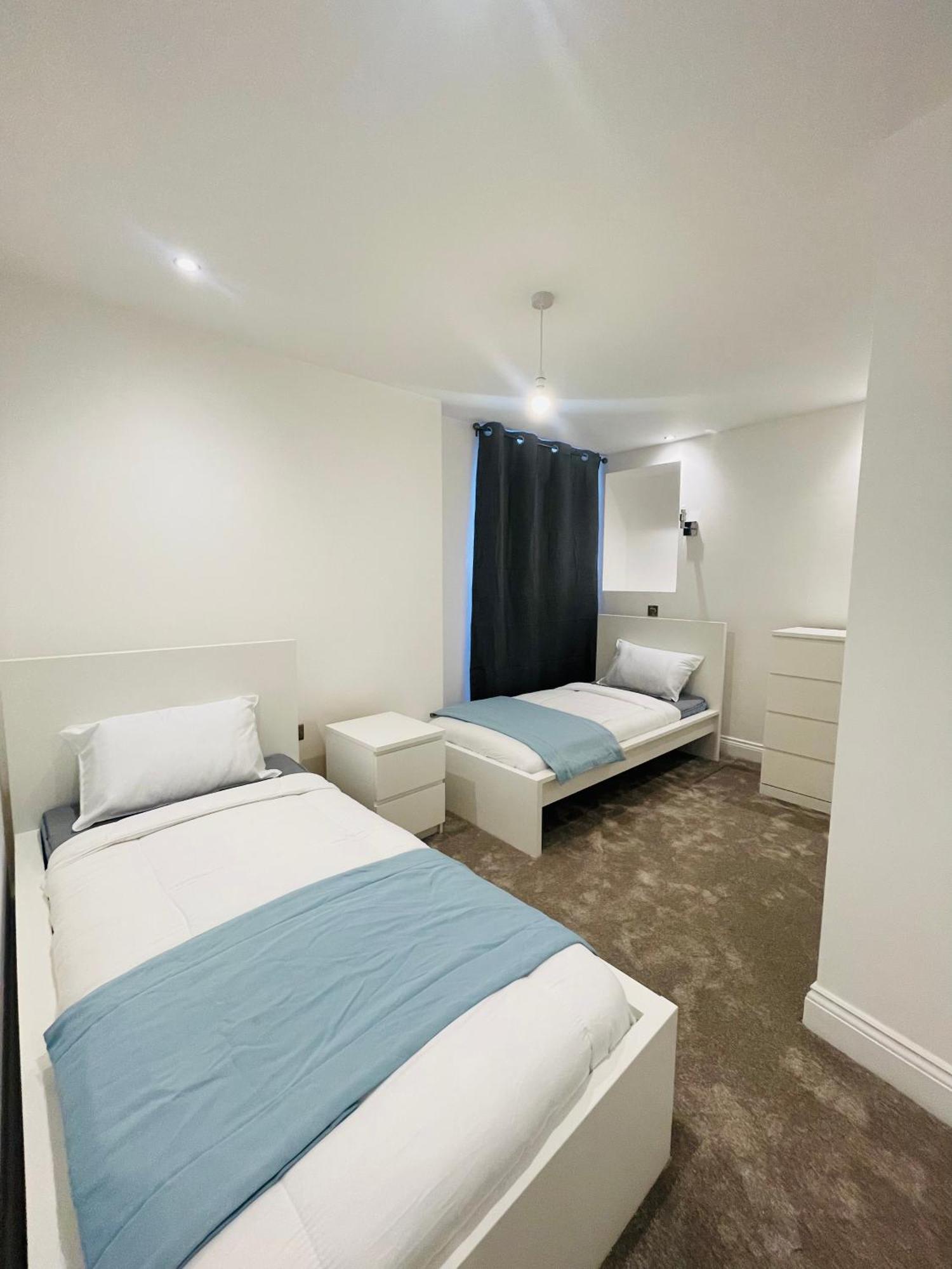 Fully Furnished Duplex In Askew Road