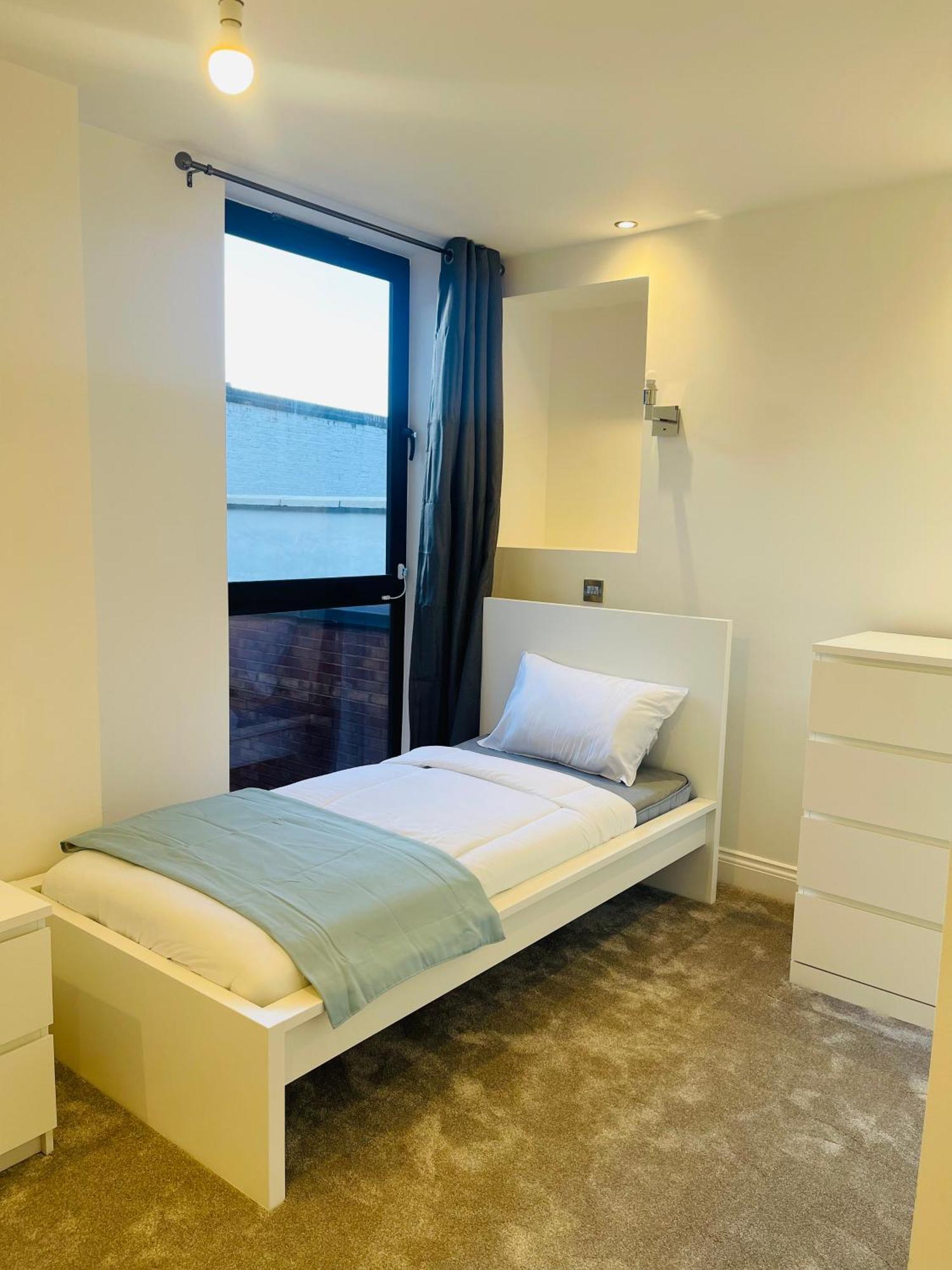 Fully Furnished Duplex In Askew Road Apartamento Londres