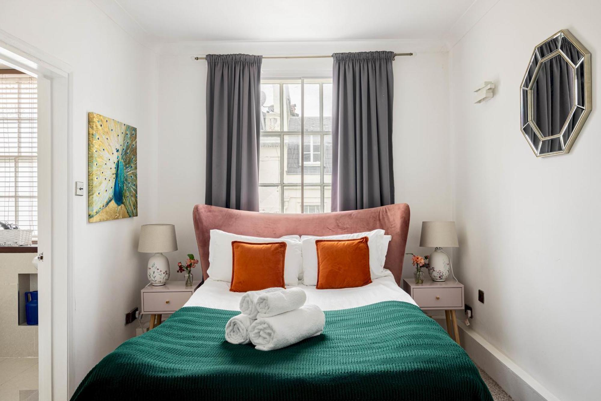 Picktheplace Lancaster Gate Londen