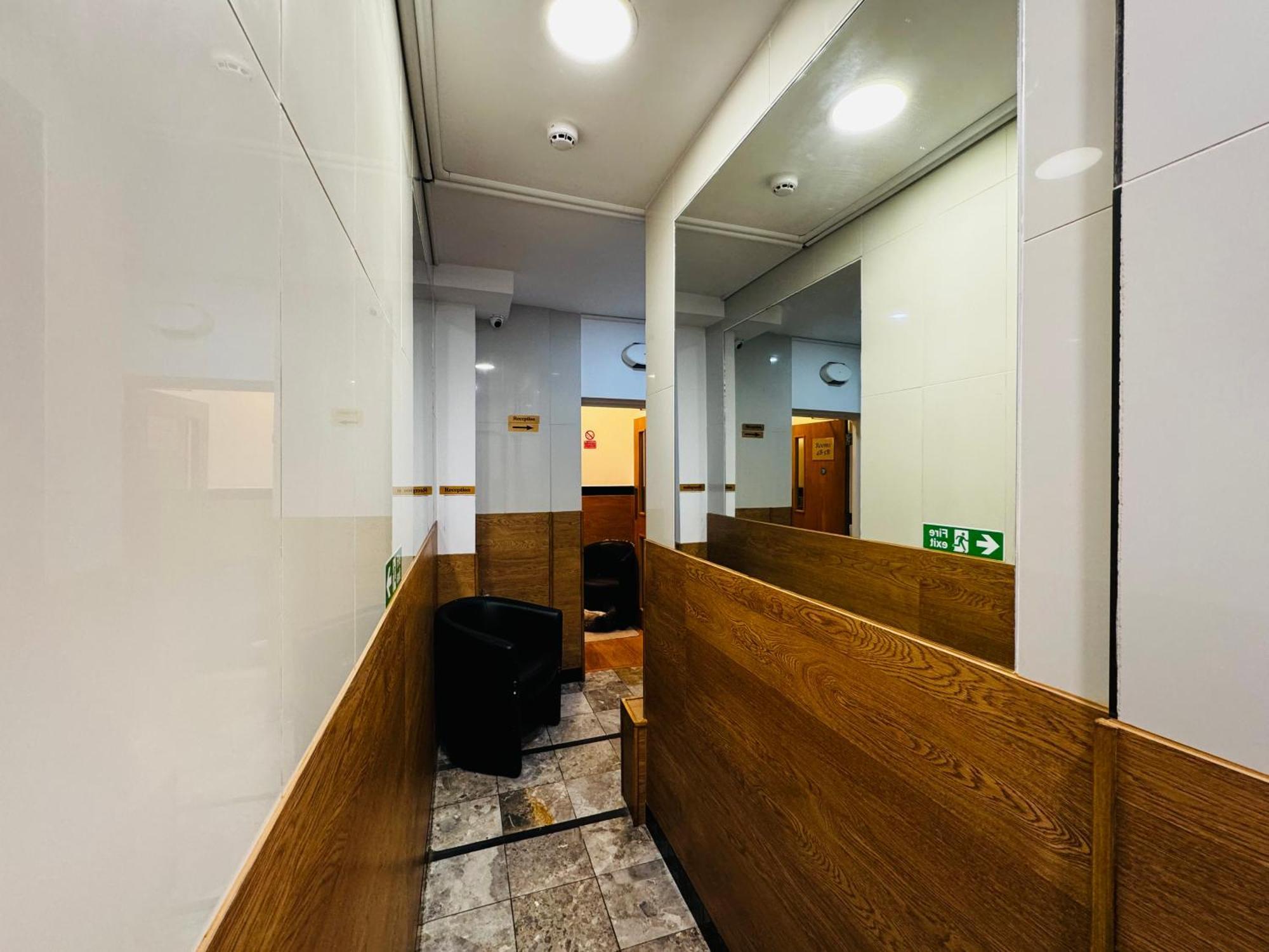 Berkley Apart-hotel *