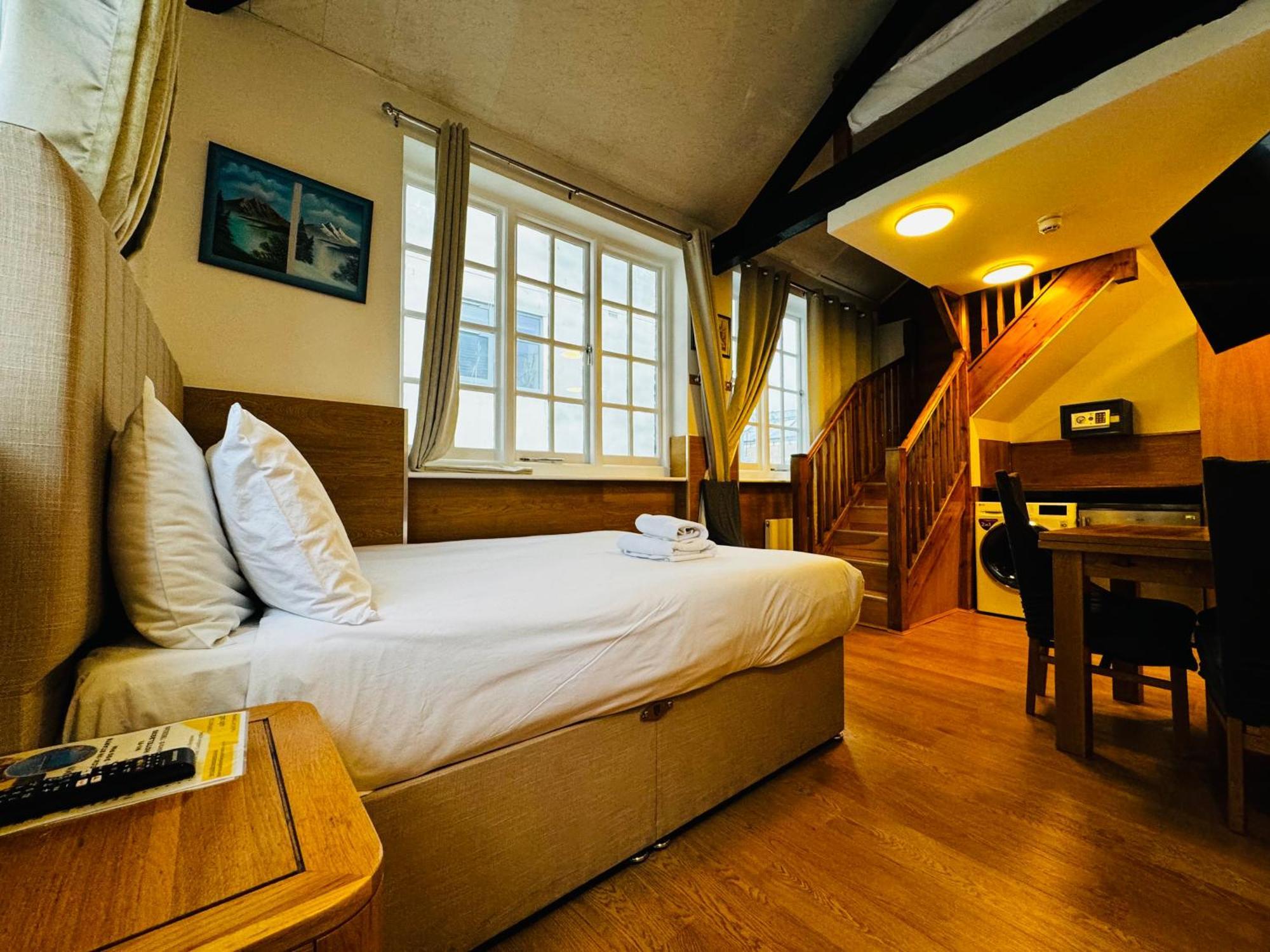 Berkley Apart-hotel *