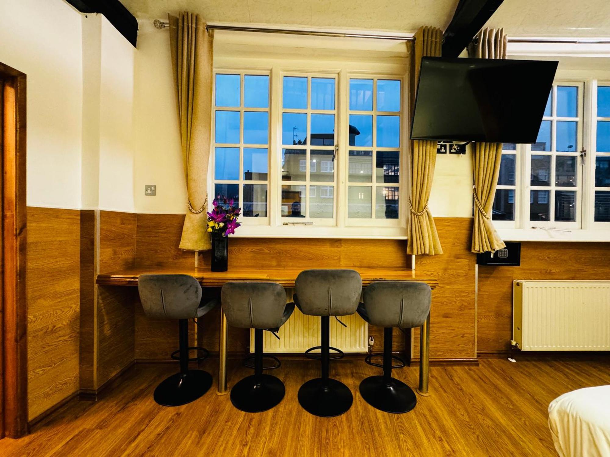 Berkley Apart-hotel *