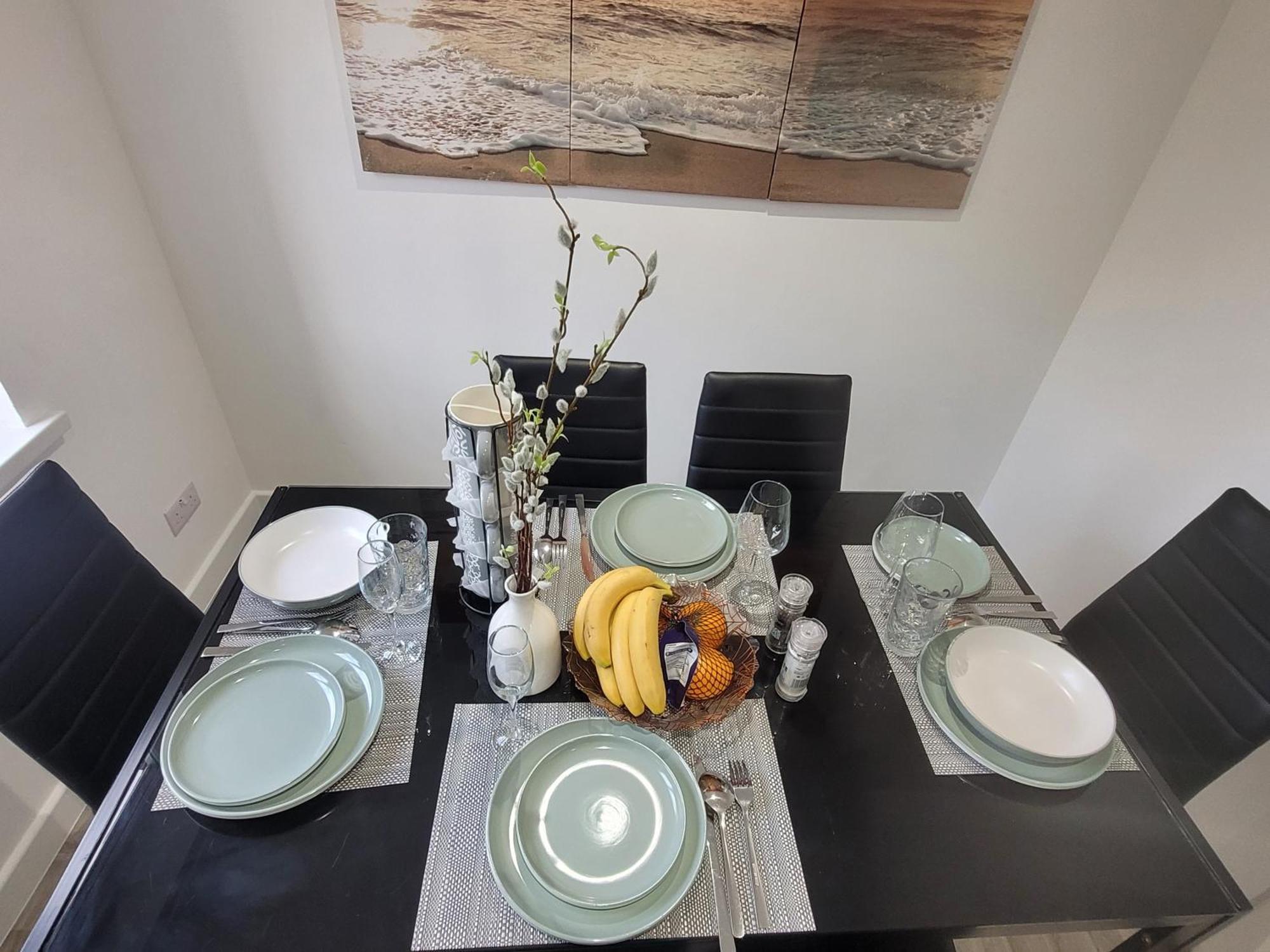 Private In A 2 Bed In Zone 2 Maison d'hôtes *