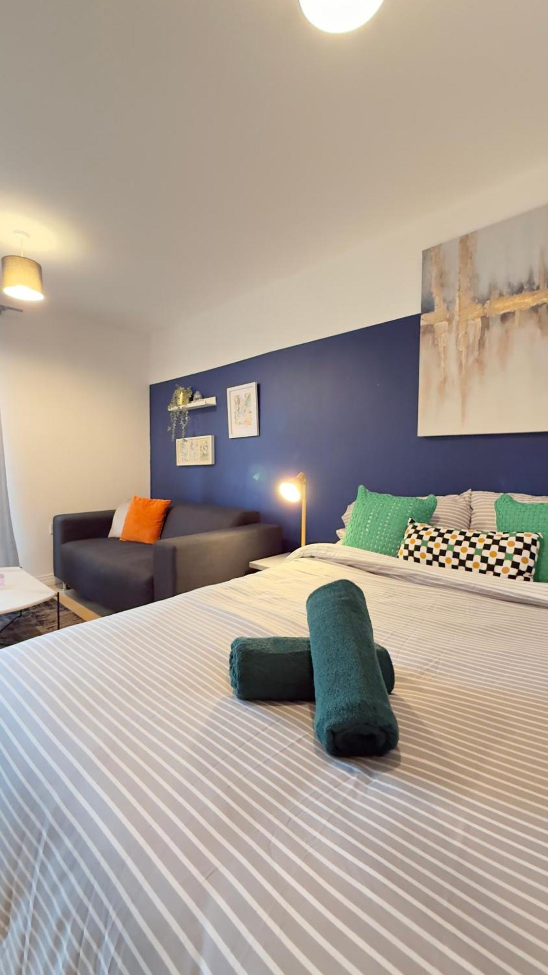 Modern Spacious Opposite Station Ii Apartamento Londres