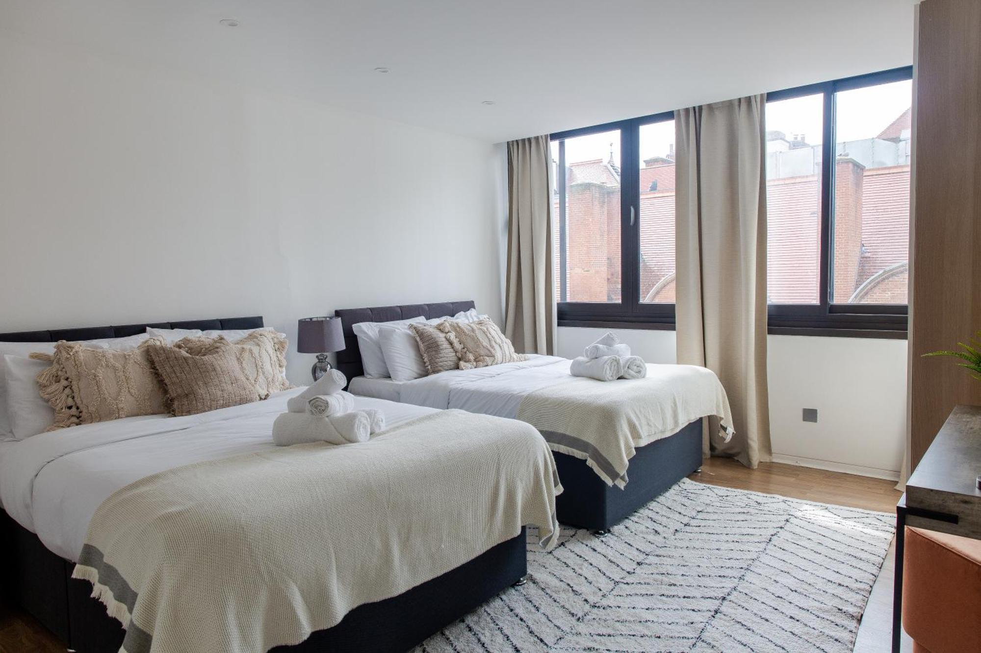 Huge On Oxford Street- Appartement