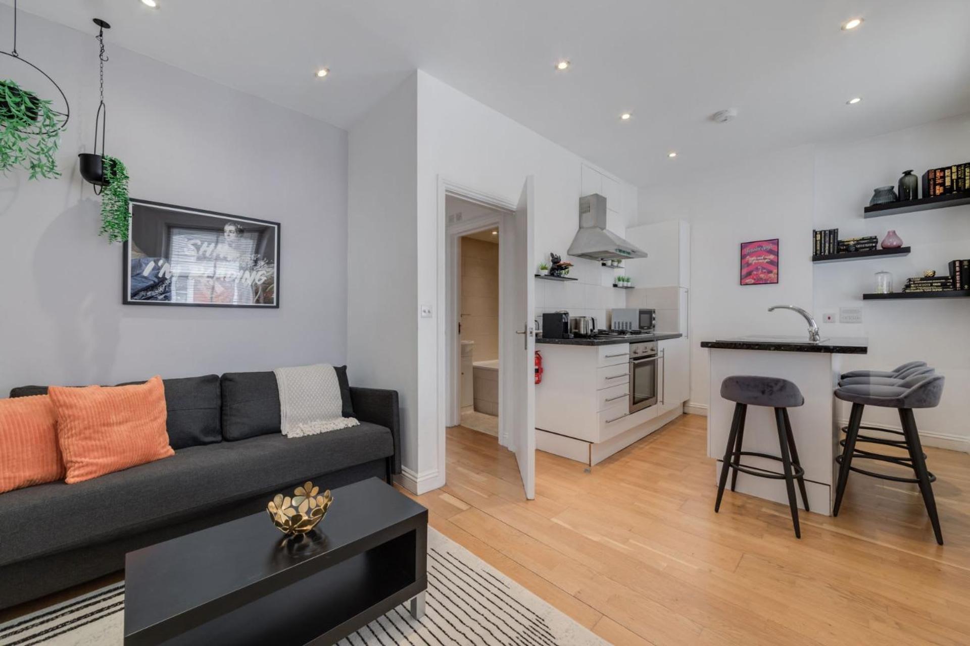 The Lipstick Palace - Fitzrovia - By Frankie Says Apartamento