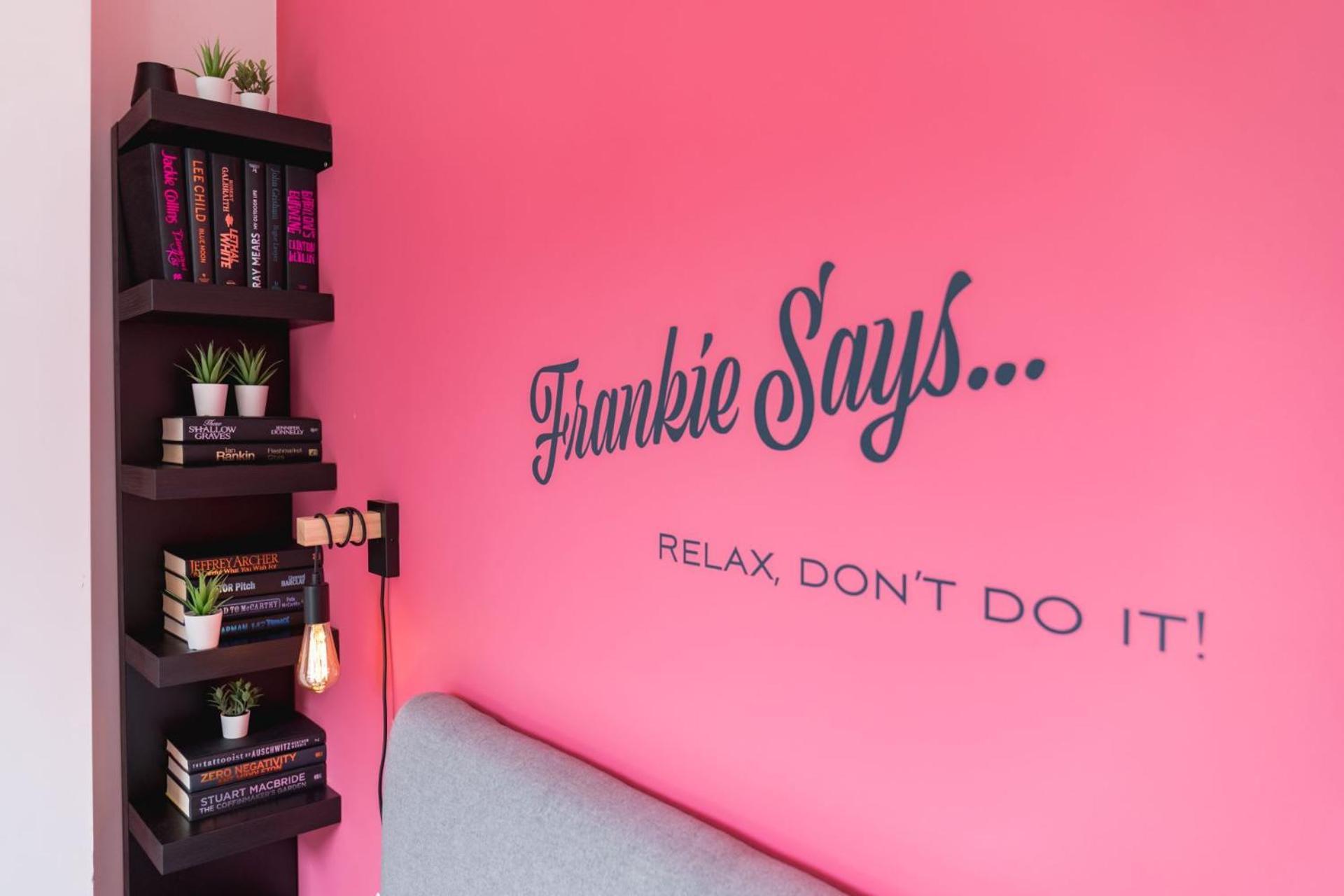 The Lipstick Palace - Fitzrovia - By Frankie Says Apartamento